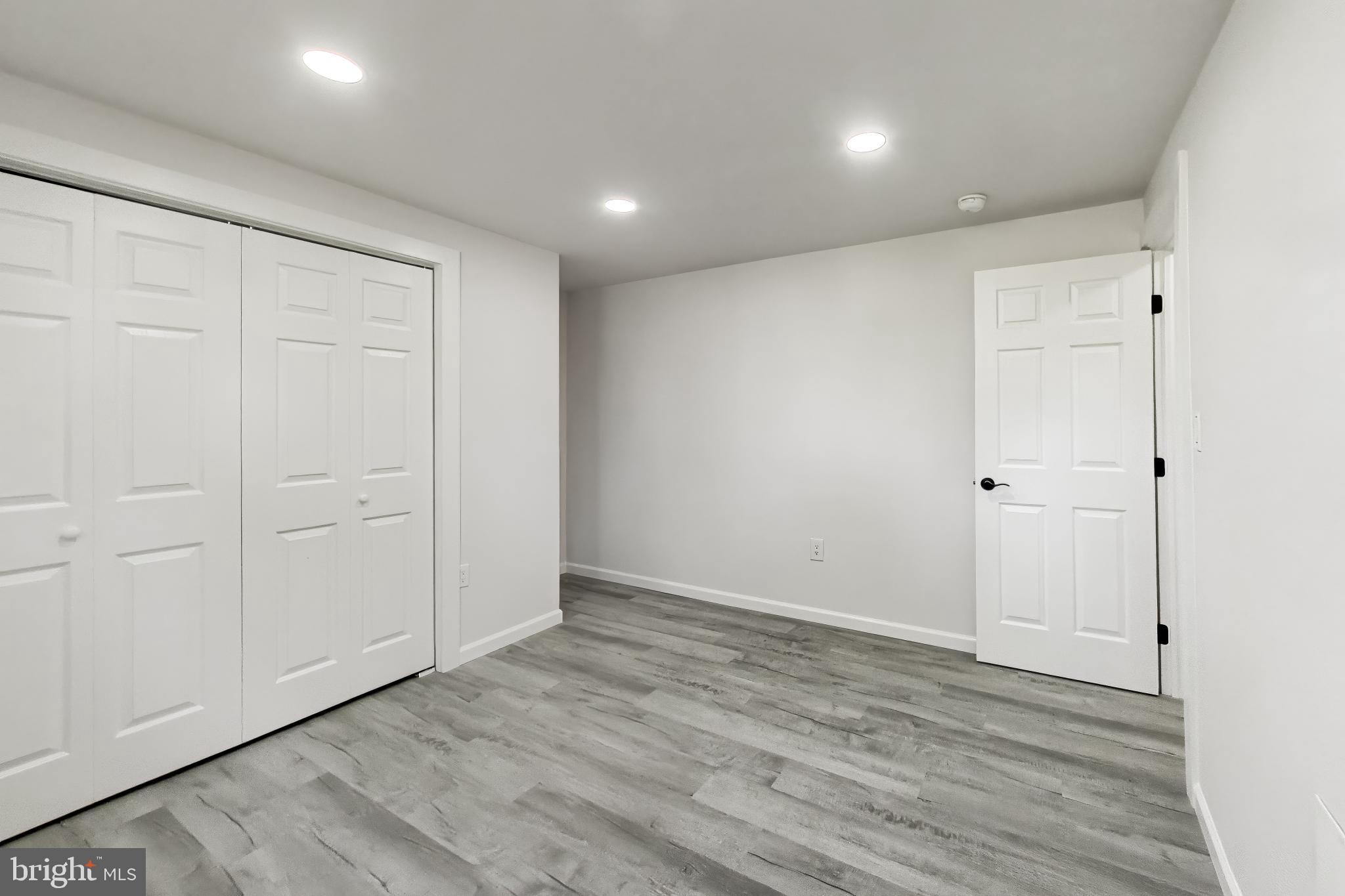 FOREST KNOLLS - Residential