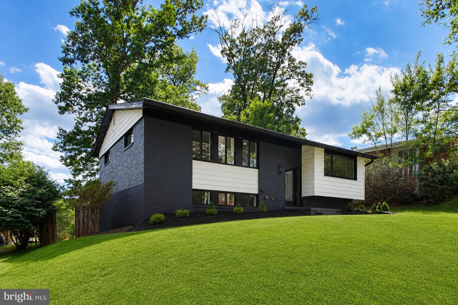 FOREST KNOLLS - Residential