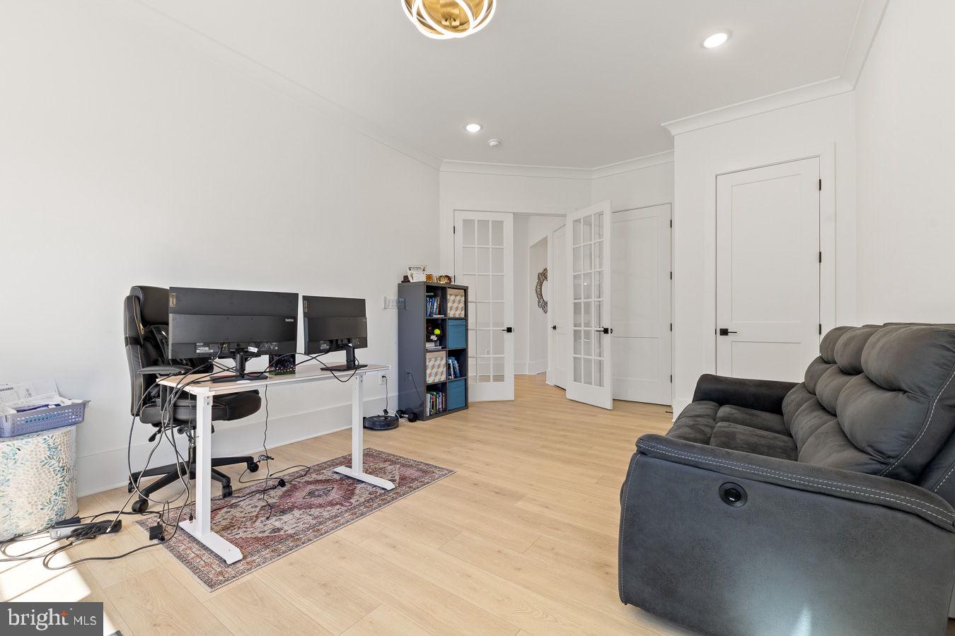 TANAGER - Residential