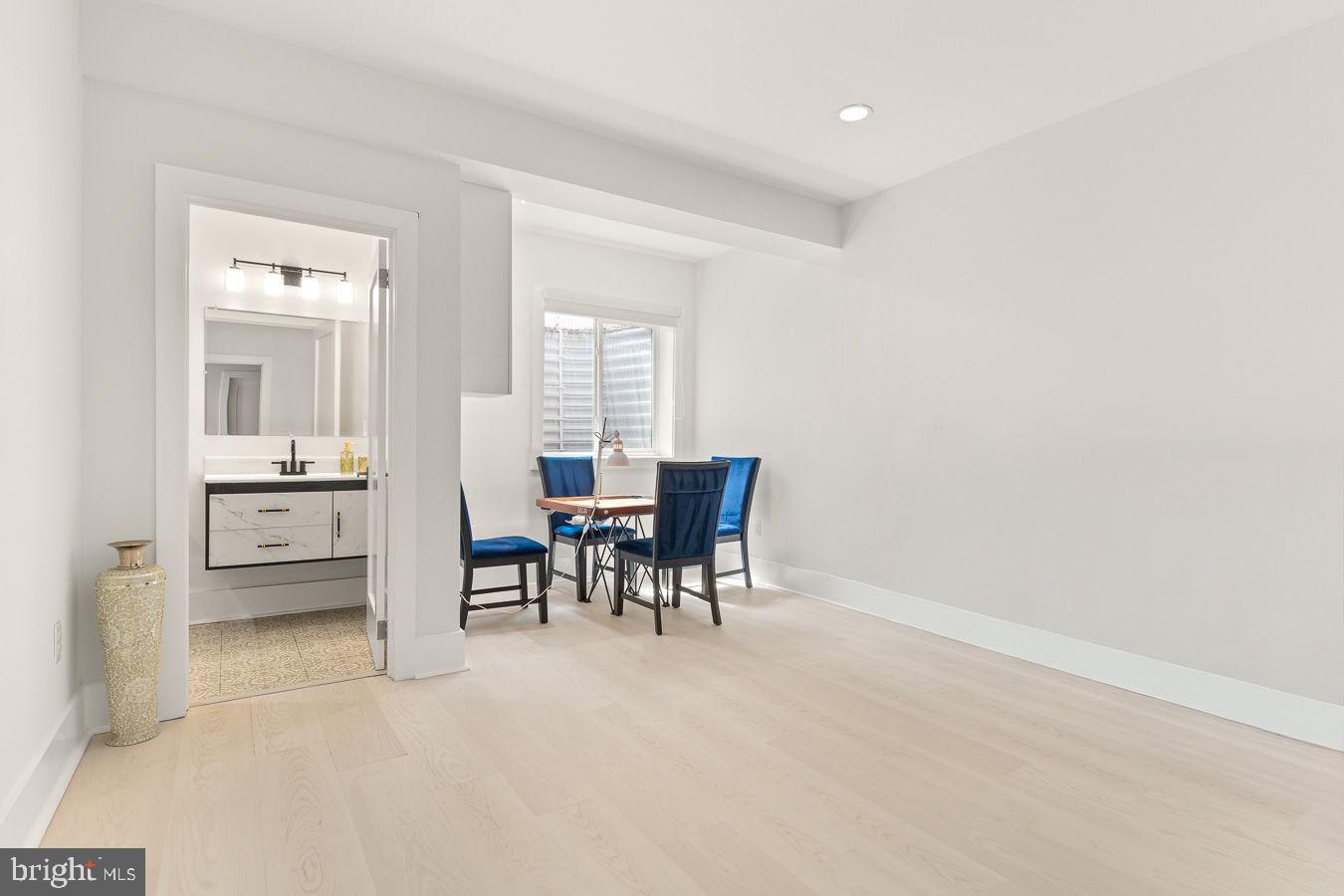 TANAGER - Residential
