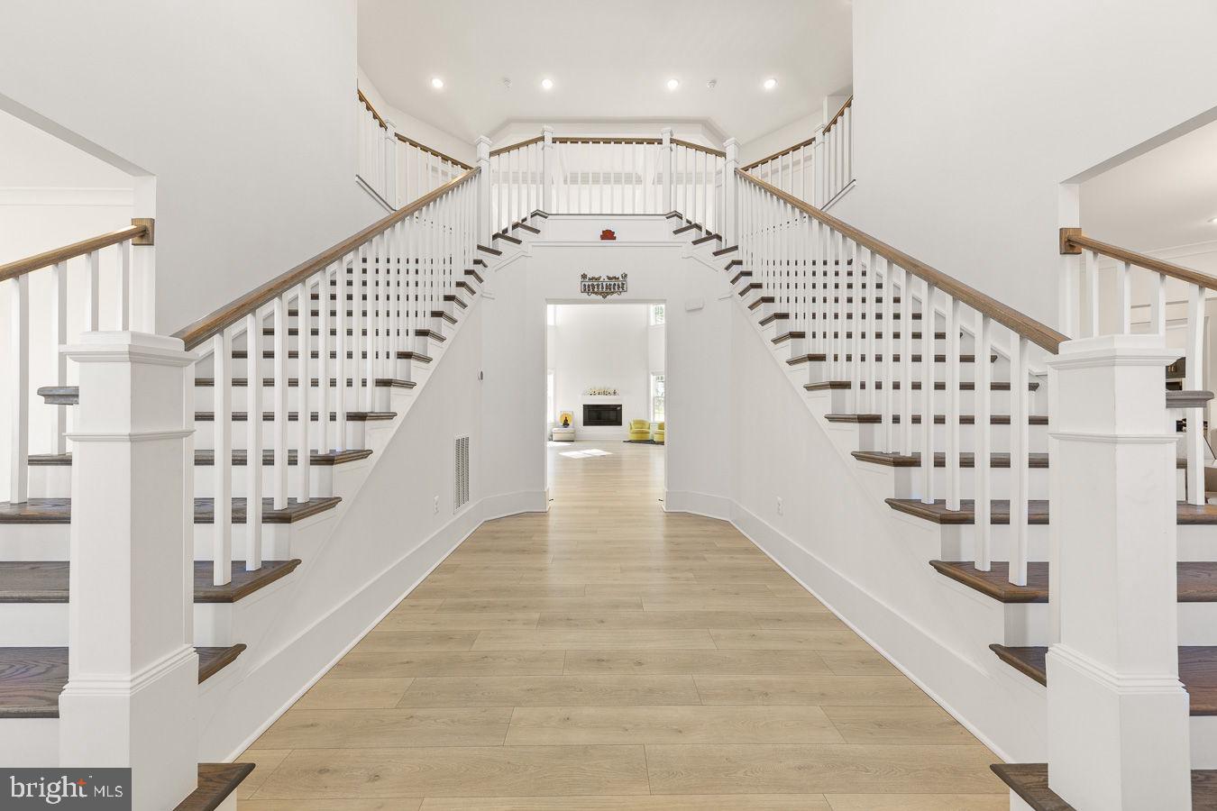 TANAGER - Residential