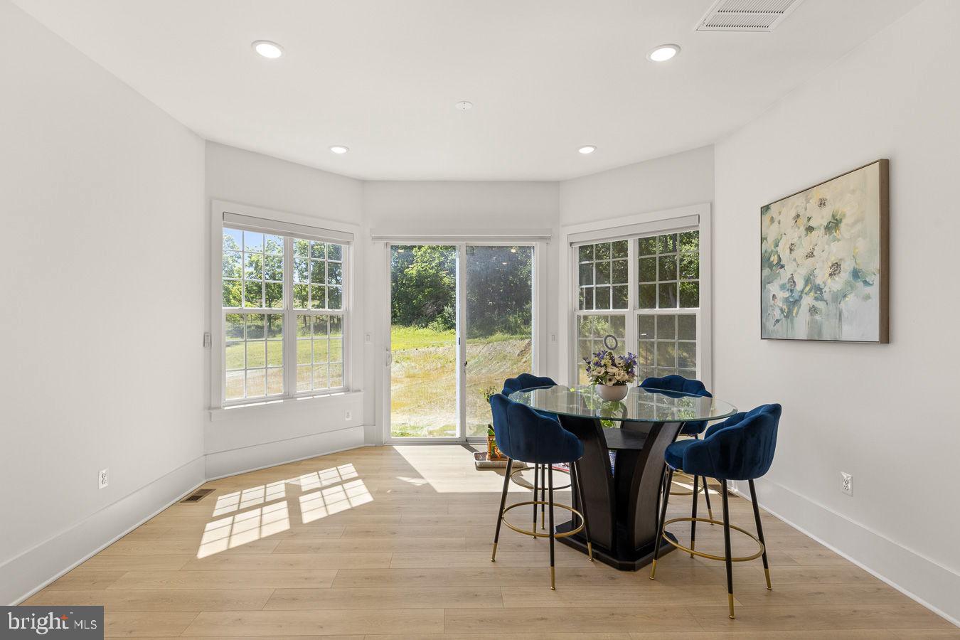 TANAGER - Residential