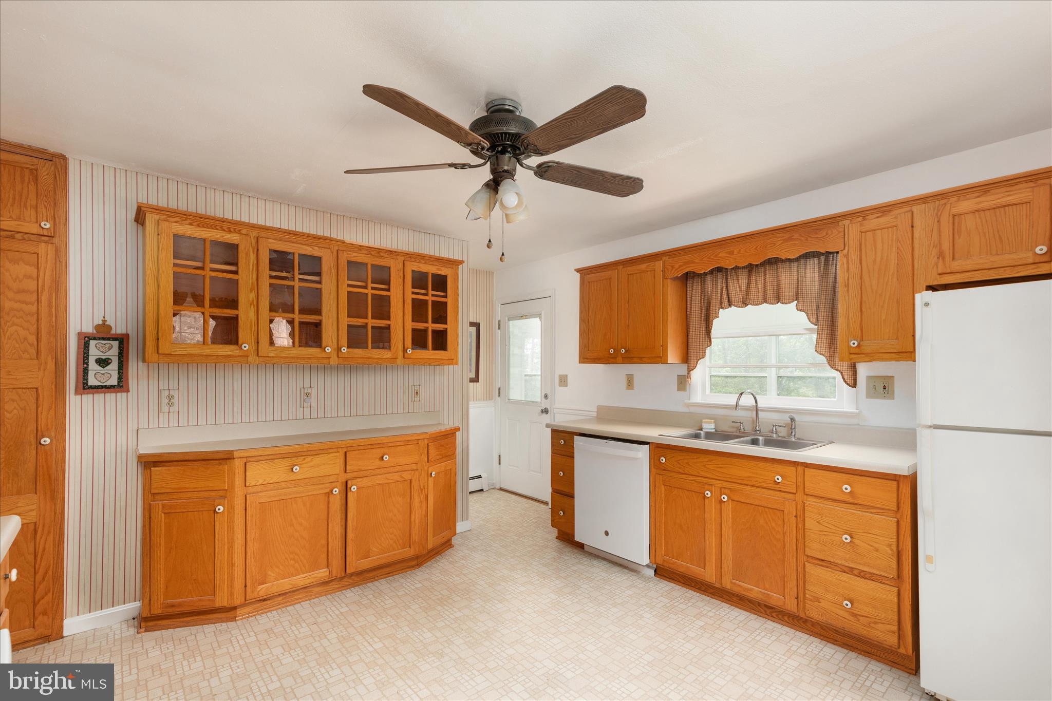 DAVIS STRASBURG - Residential