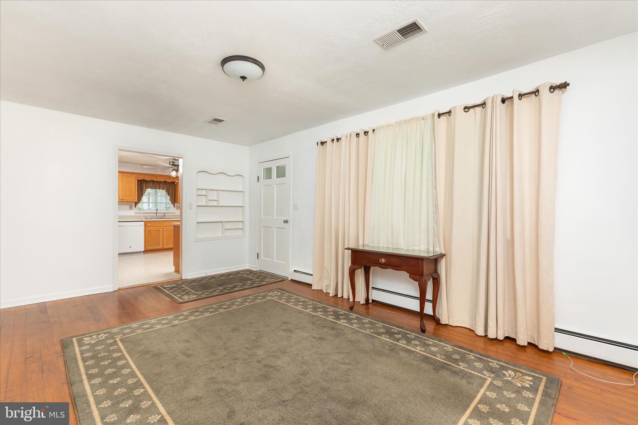 DAVIS STRASBURG - Residential