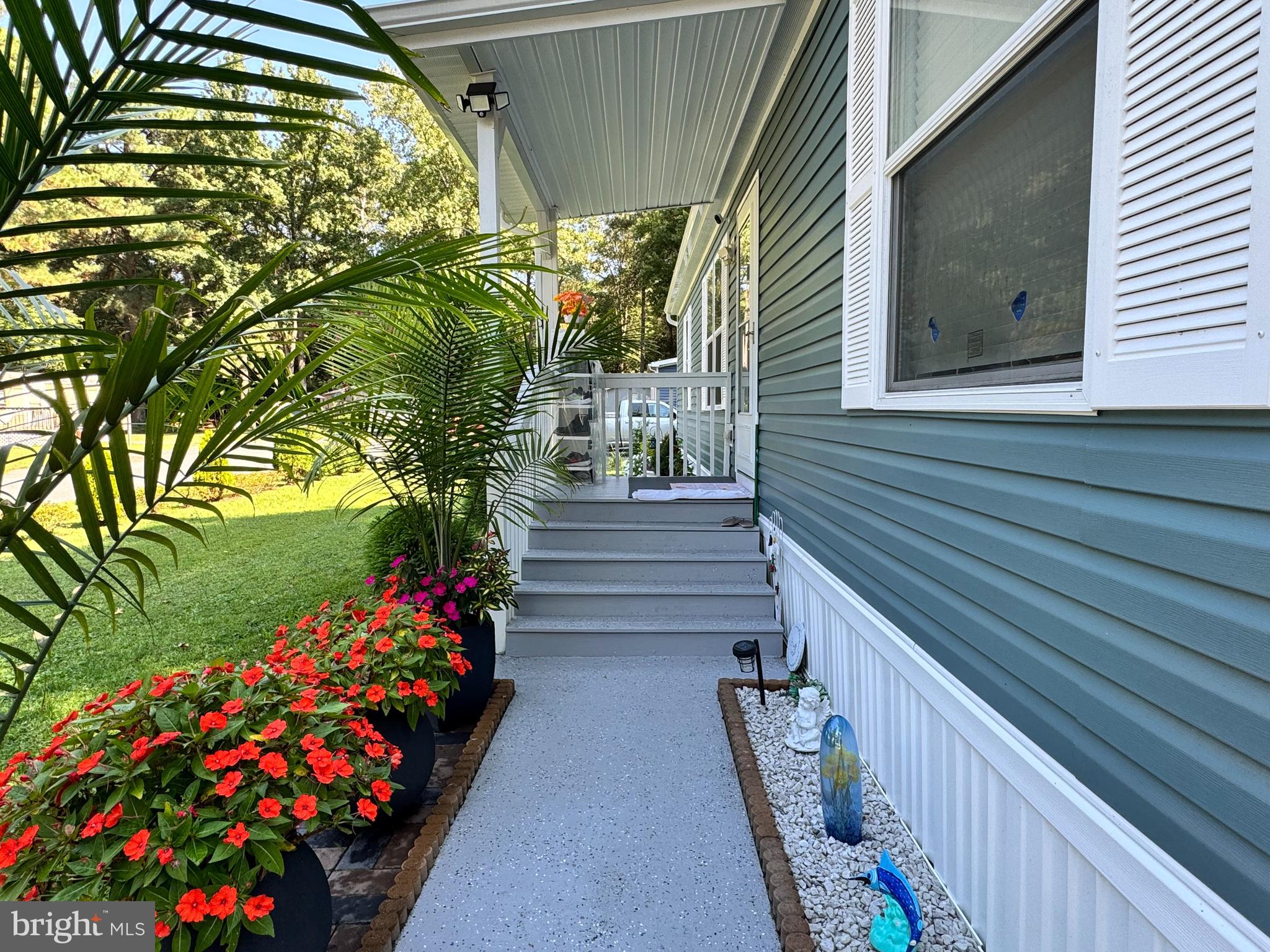 MOBILE GARDENS - Residential