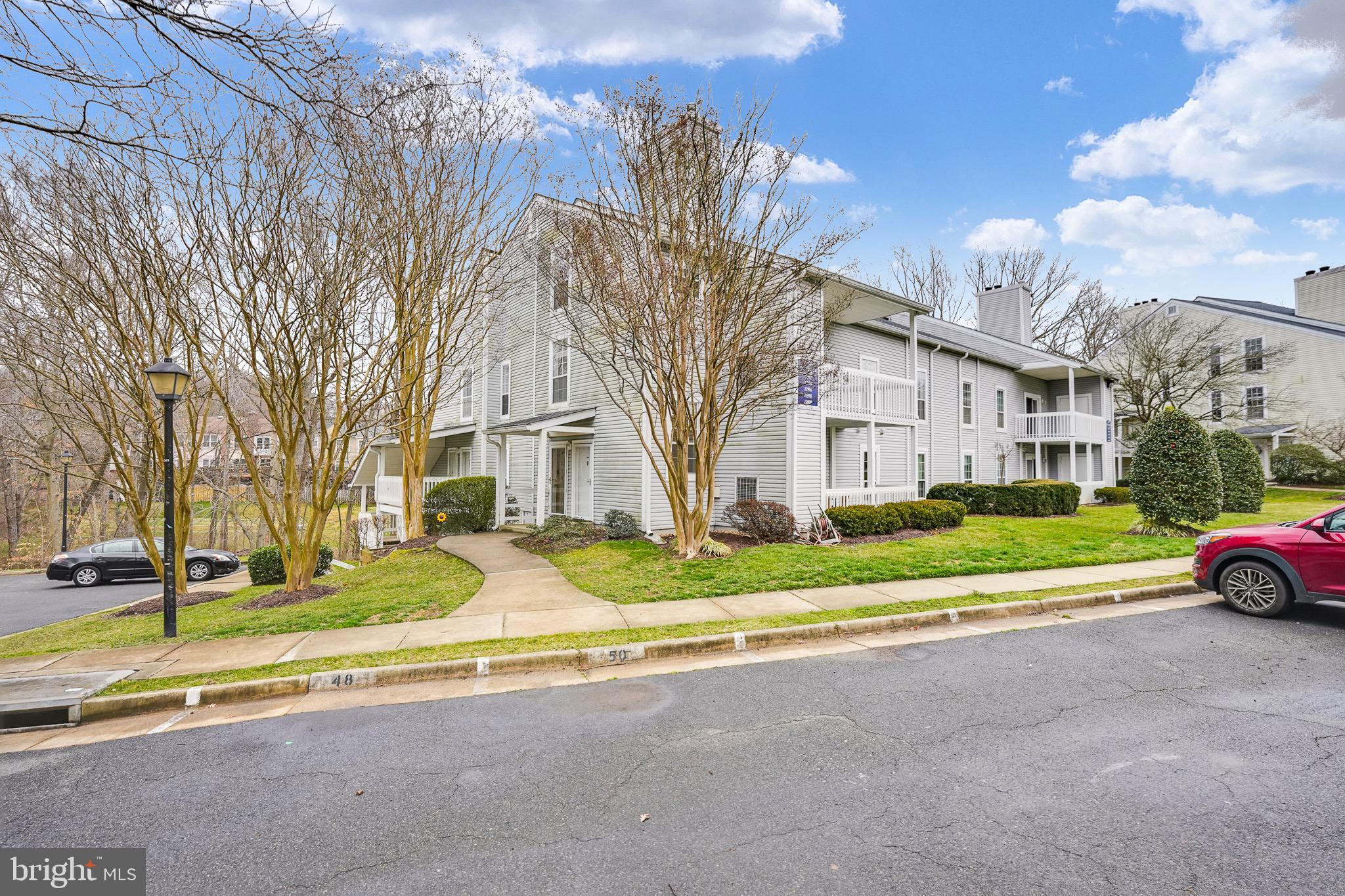 Welcome to this Charming 2.5 level  penthouse suite, nestled in the serene Vinings Condo community in the heart of Lake Ridge. This remarkable home contains 3 bedrooms and 2 full bathrooms, which includes a beautiful loft area with a privacy door on the upper level. As you enter the home, you are greeted with a small entry way which leads you upstairs to the main floor. On the main floor, you will find a beautiful, recently renovated kitchen space, a spacious living room with vaulted ceilings, a cozy fireplace, and a dining area/bar that is perfect for entertaining guests. Step outside and enjoy the newly updated balcony, which is ideal for days where you just need to unwind. The loft on the upper floor contains vaulted ceilings, which provide a sense of spaciousness and comfort that is unmatched. Loft also contains a private bathroom, and a large walk-in closet. 

This home is located within 7 minutes of the local high school, it has easy access to major highways (I-95), and  is only about 15 minutes away from Potomac Mills Mall!

The home contains brand new carpet throughout and has been recently painted (2024) to ensure that it is move in ready for future owners. Kitchen was updated with a granite countertop and has fairly new stainless steel appliances (2016). HVAC and water heater have been updated recently (2020). Laundry room contains newer washer (2016) and dryer (2020).

Don't miss your chance to own this beautiful penthouse condo unit, Schedule a showing today!