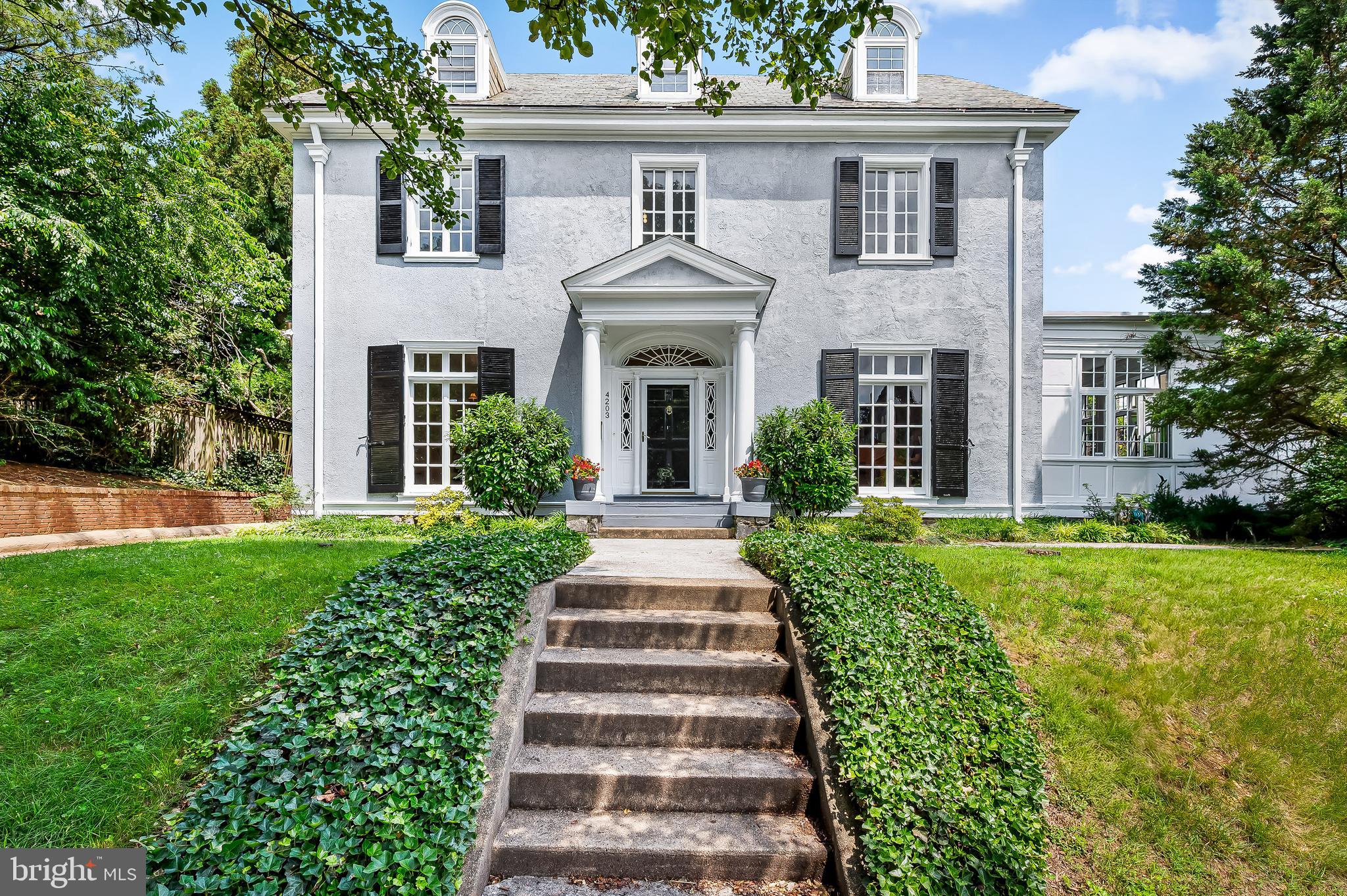 ROLAND PARK - Residential