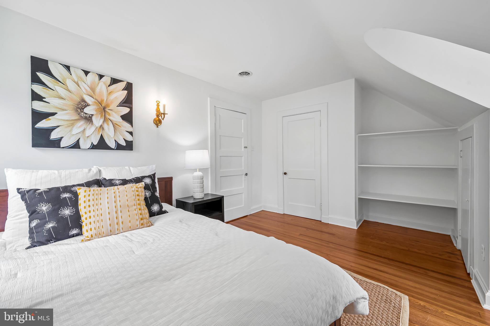 ROLAND PARK - Residential