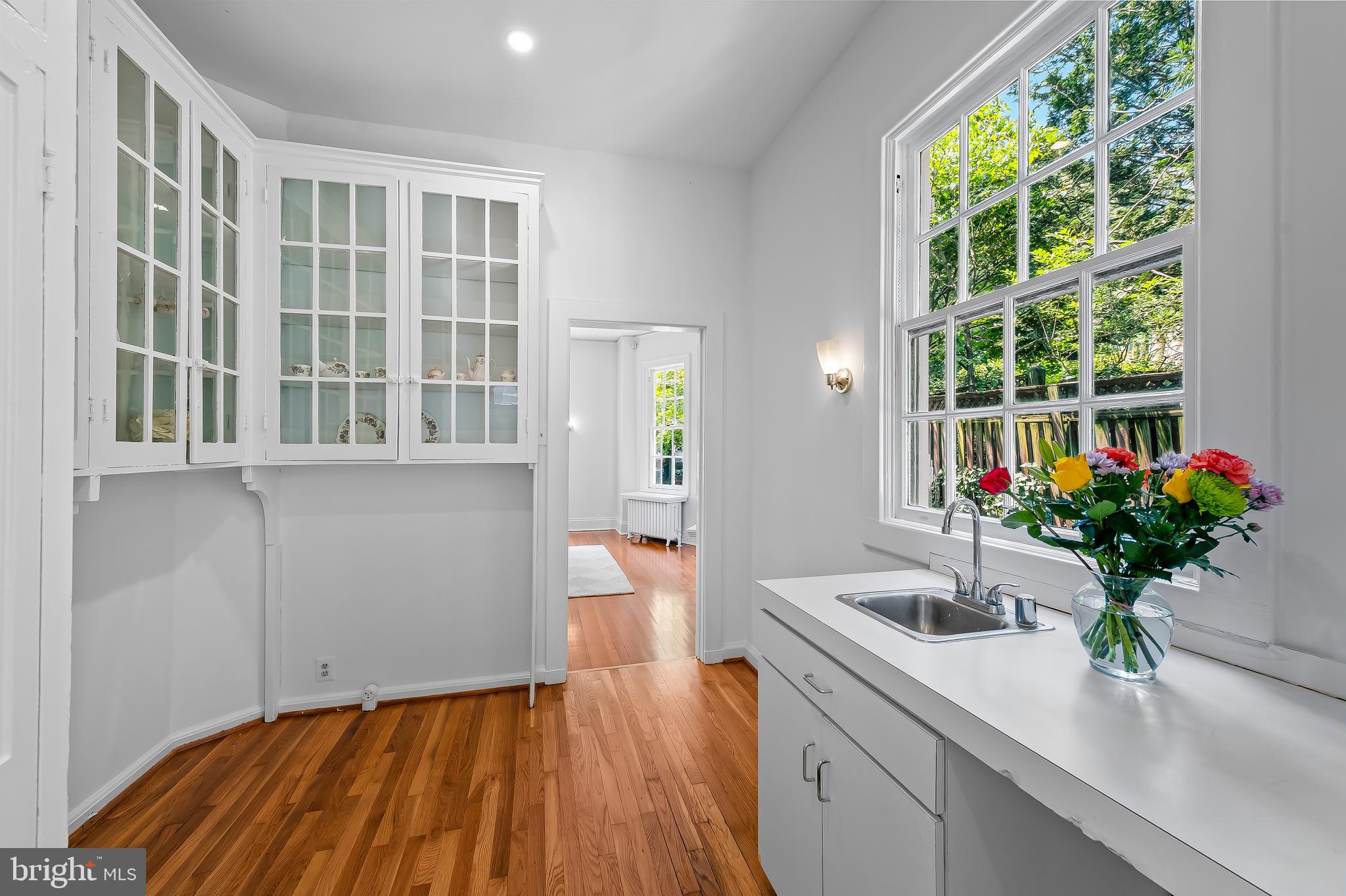 ROLAND PARK - Residential