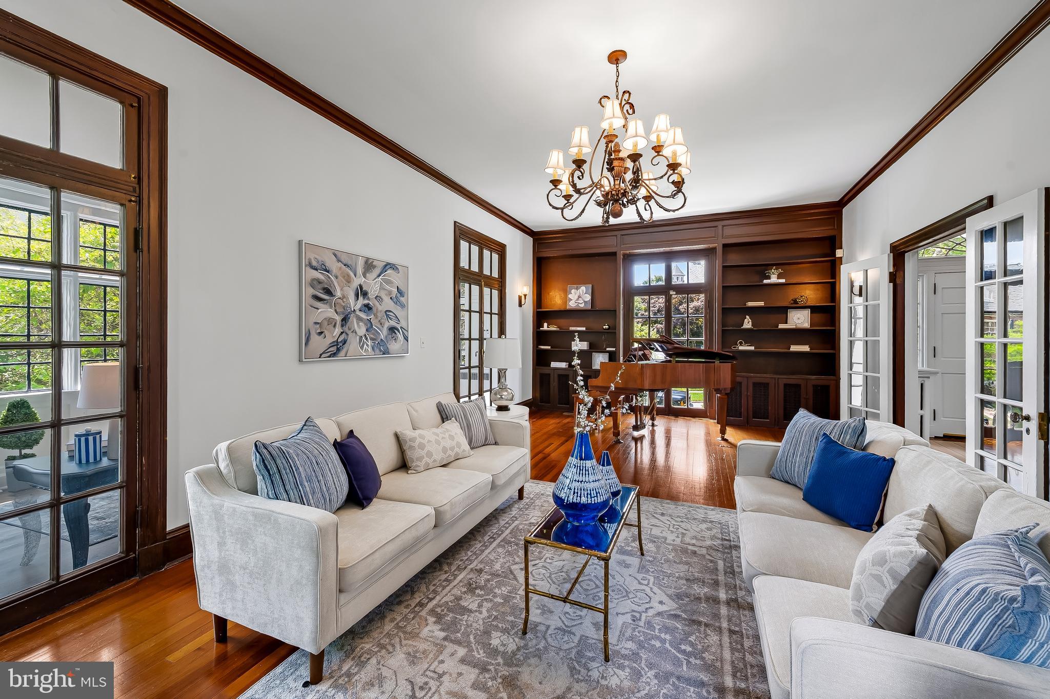 ROLAND PARK - Residential