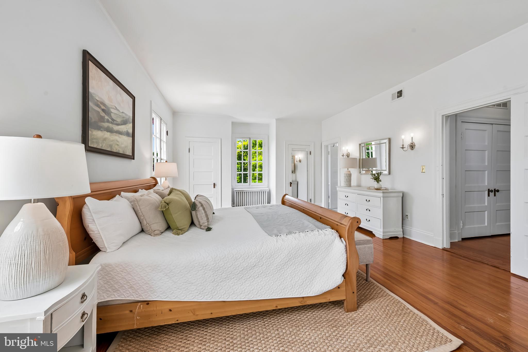 ROLAND PARK - Residential
