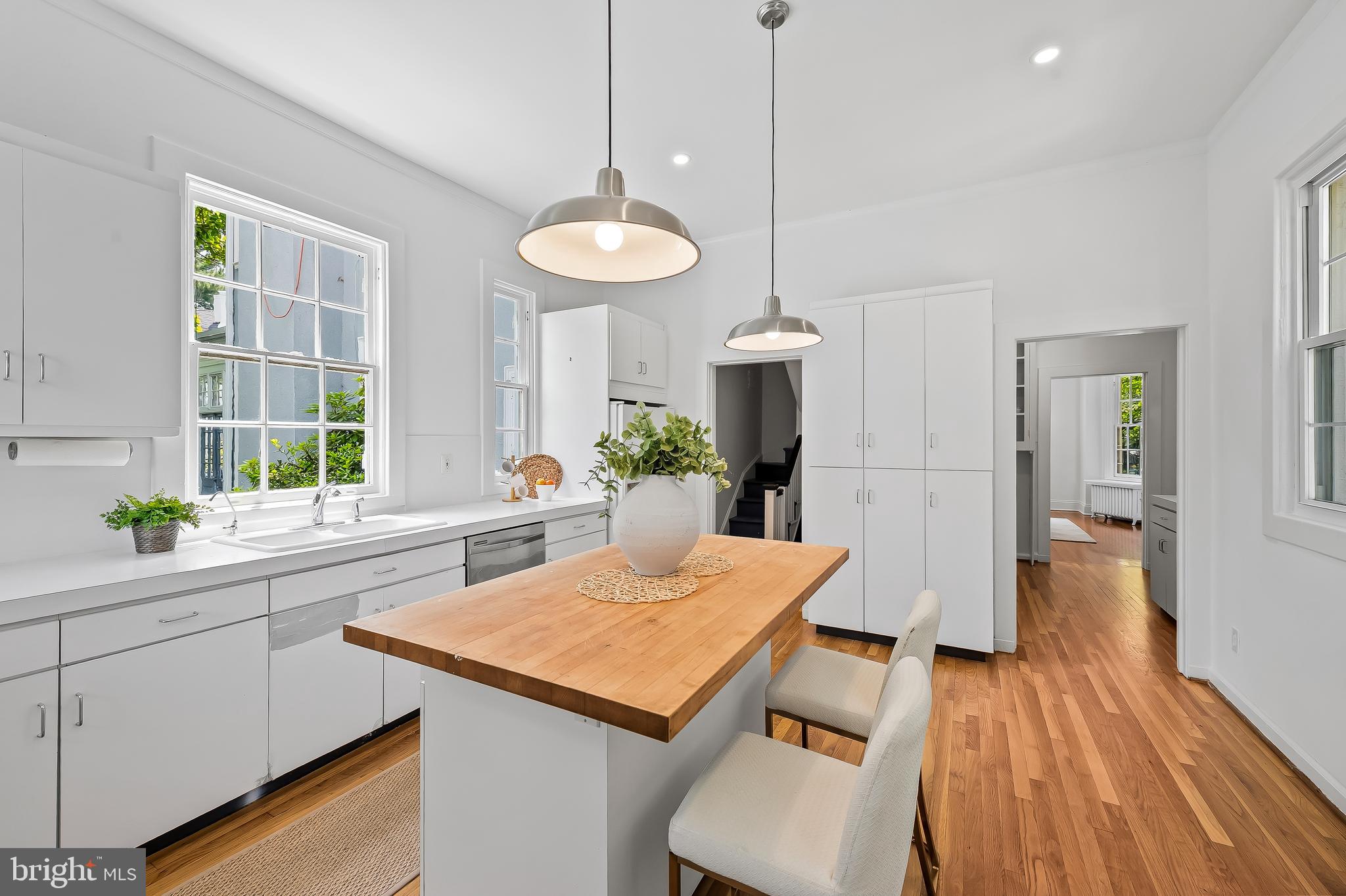 ROLAND PARK - Residential