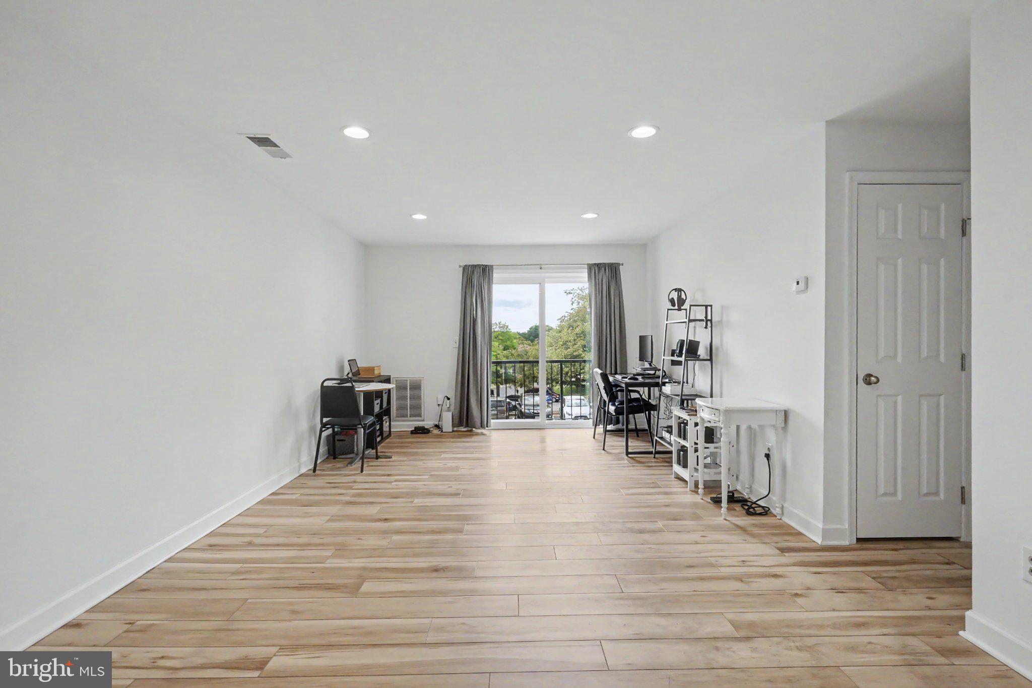 MADISON RIDGE - Residential