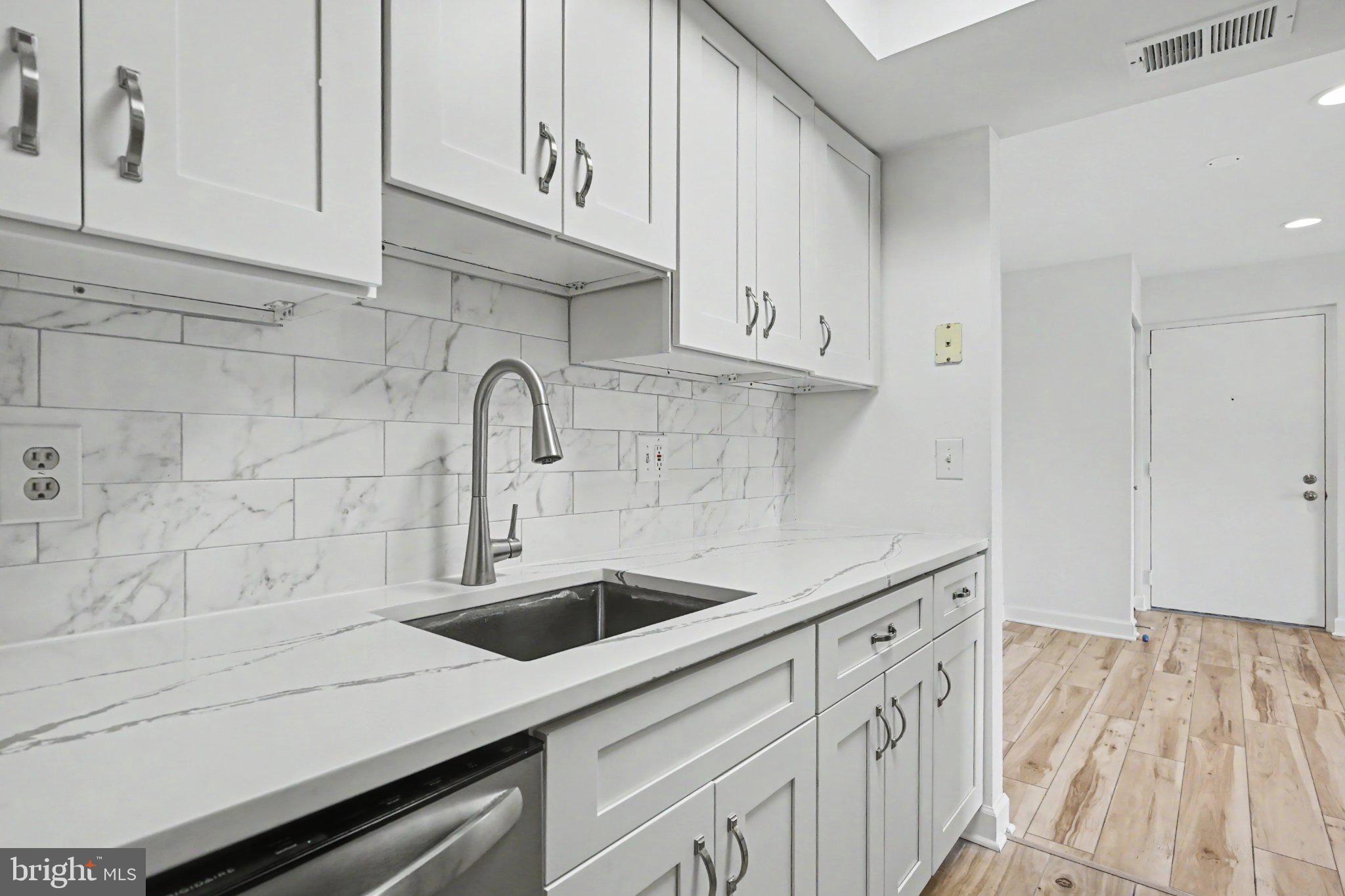 MADISON RIDGE - Residential