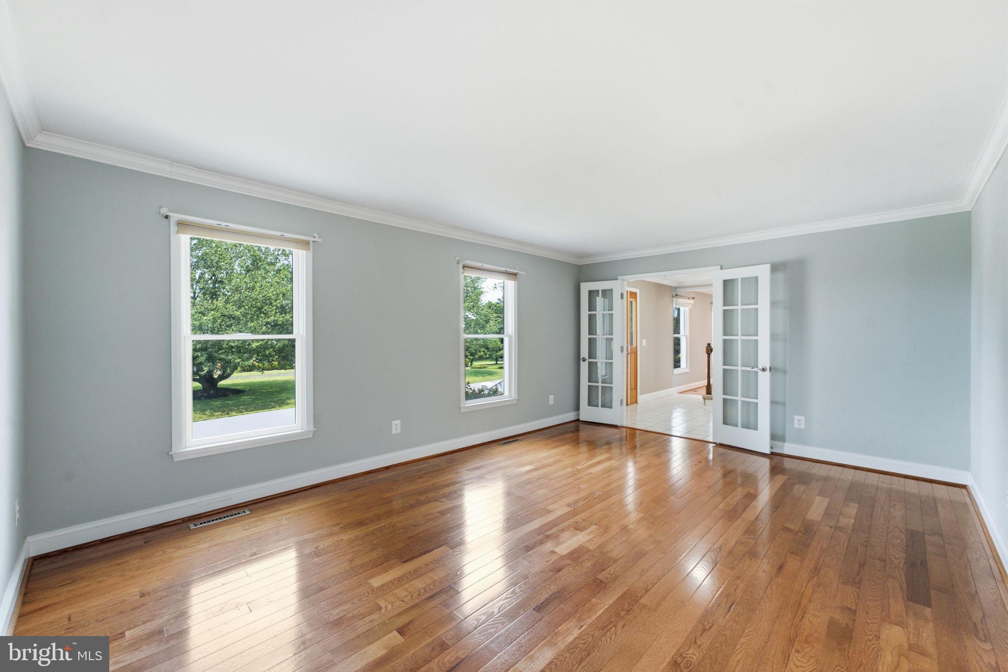 HAMILTON ACRES - Residential