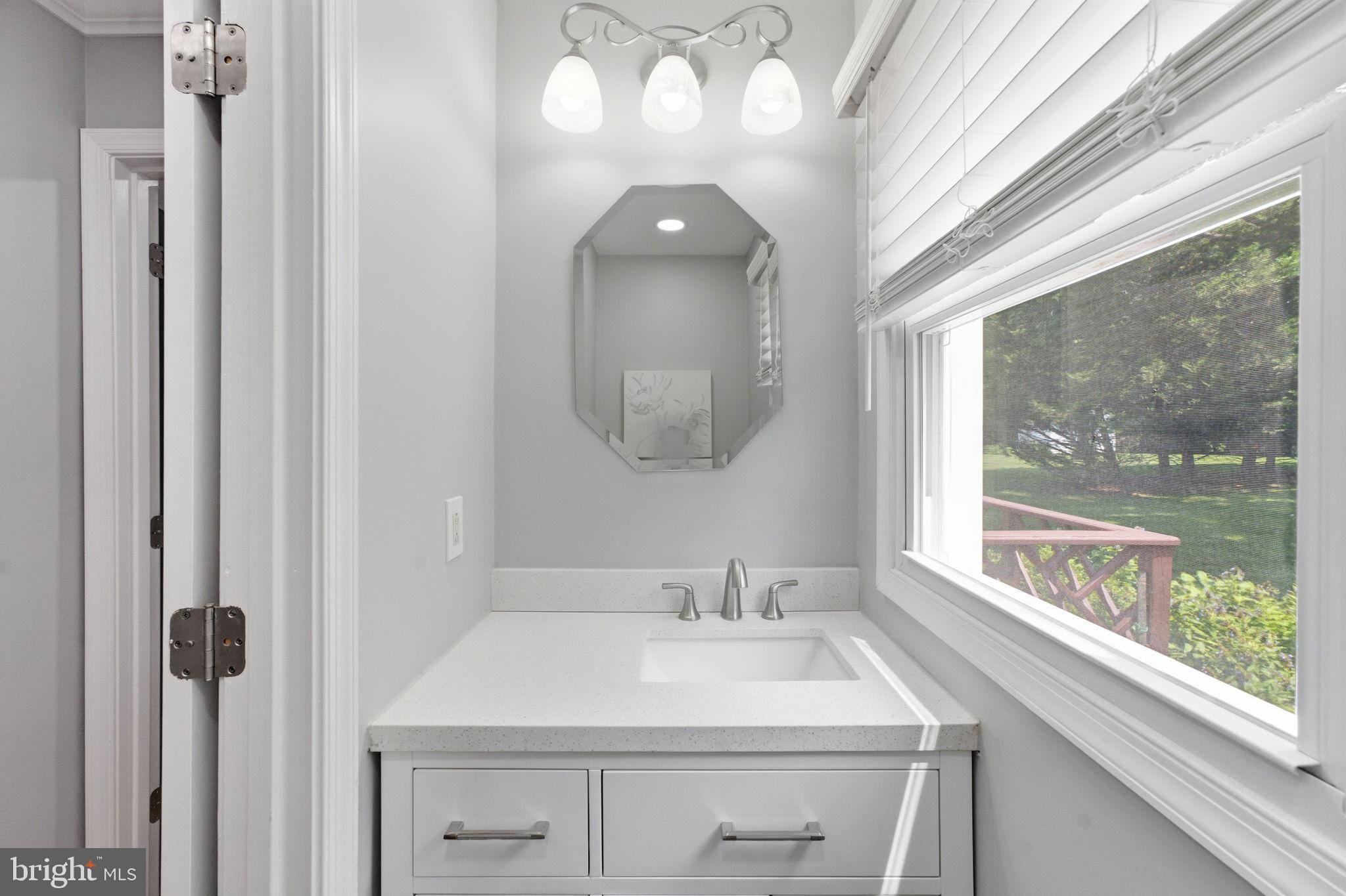 HAMILTON ACRES - Residential