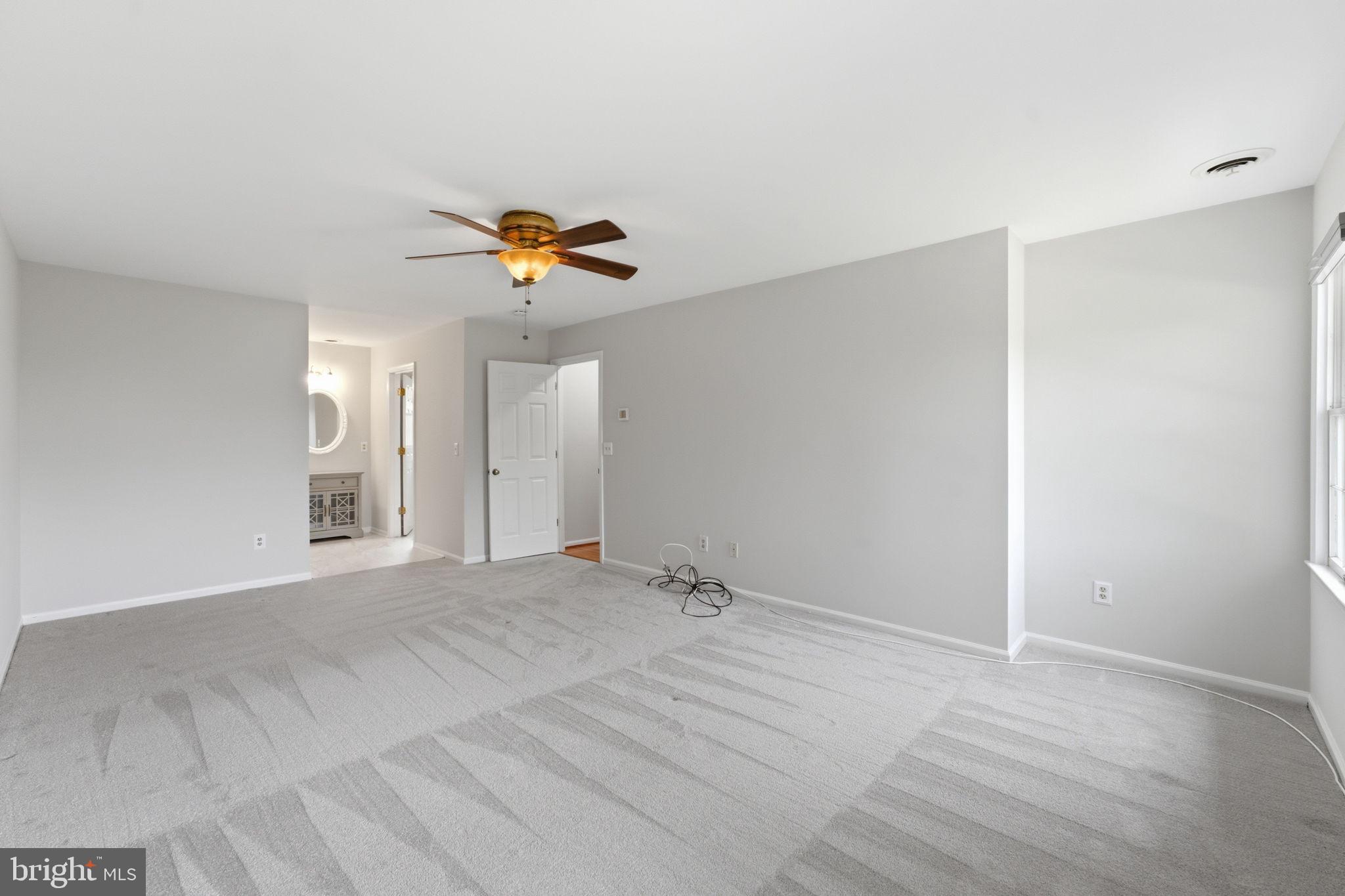 HAMILTON ACRES - Residential