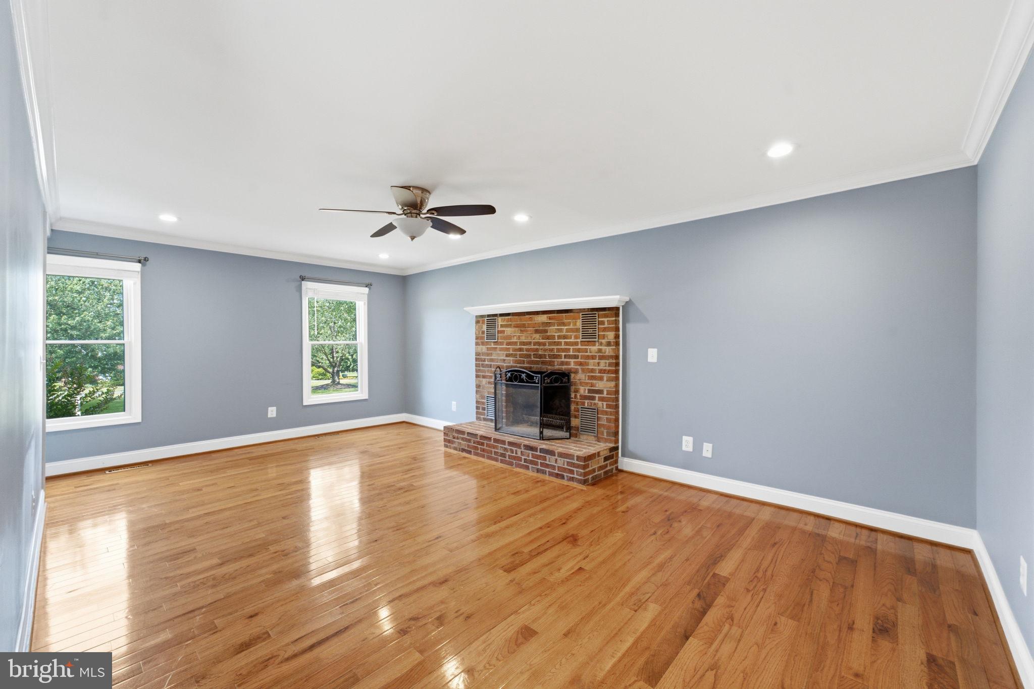 HAMILTON ACRES - Residential