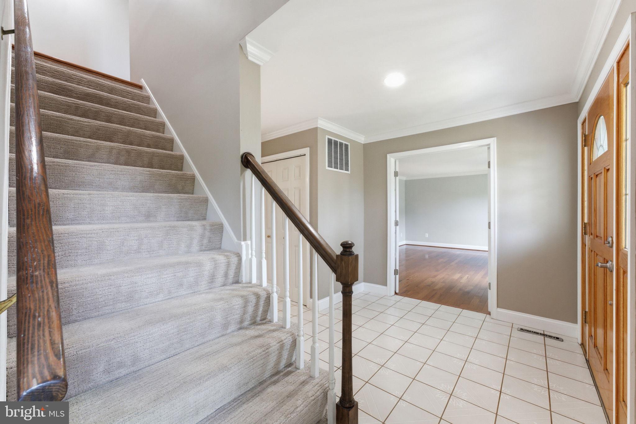 HAMILTON ACRES - Residential