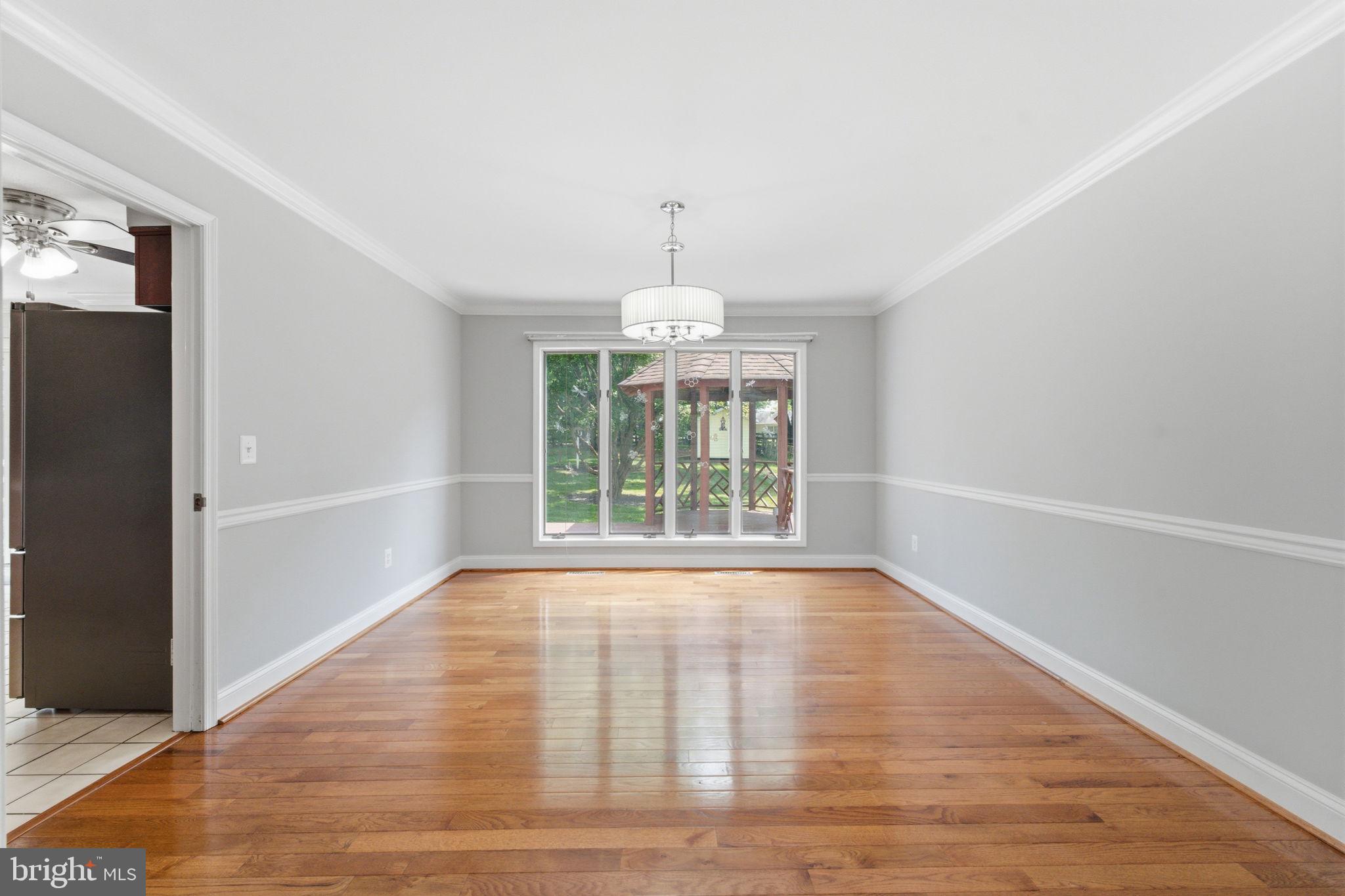 HAMILTON ACRES - Residential