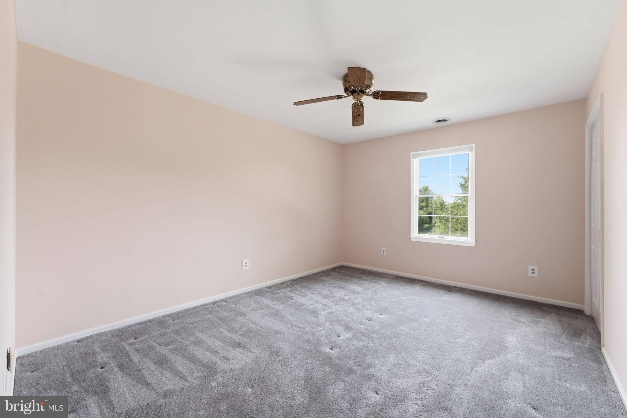 HAMILTON ACRES - Residential