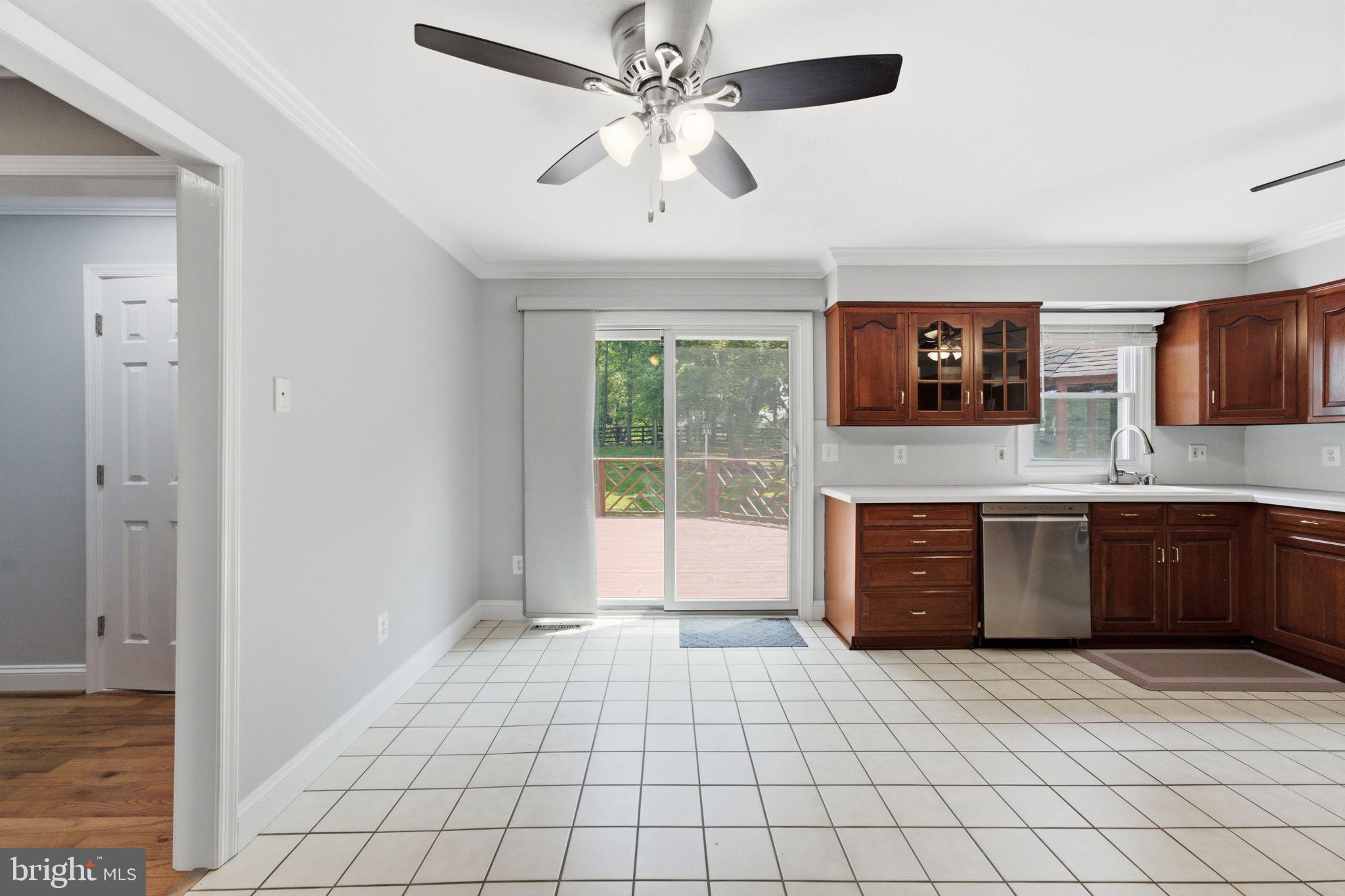 HAMILTON ACRES - Residential