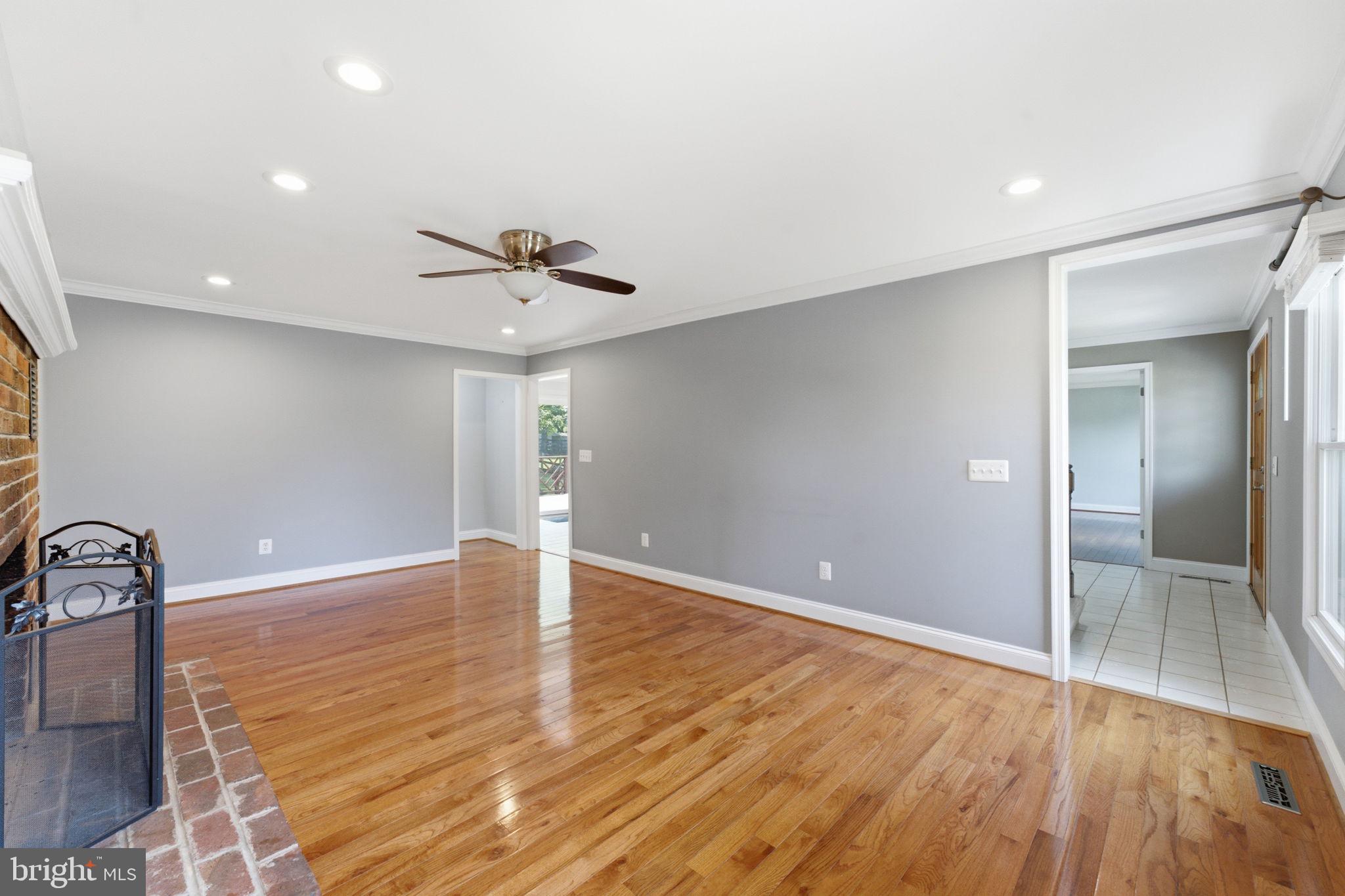 HAMILTON ACRES - Residential