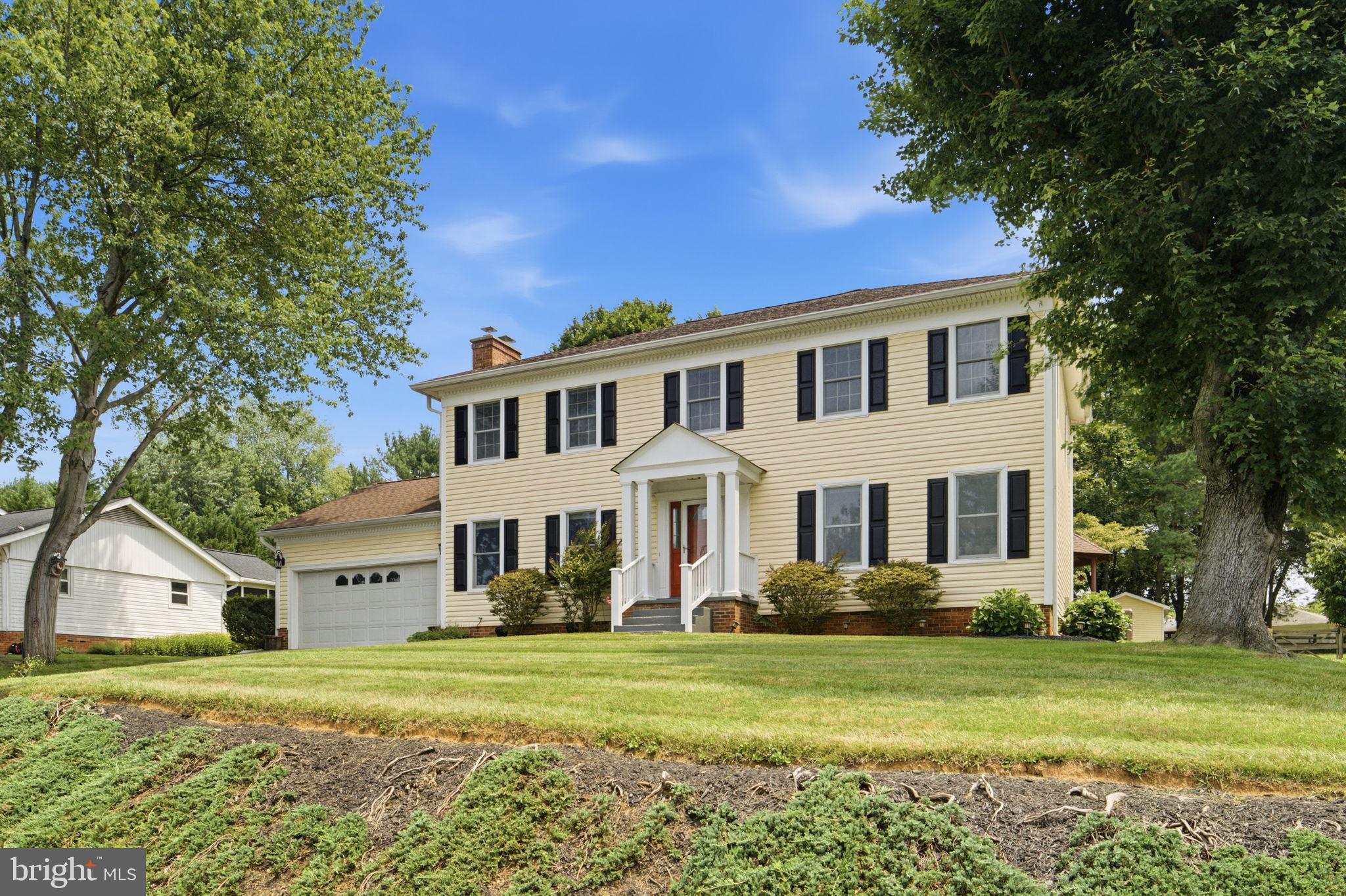 HAMILTON ACRES - Residential