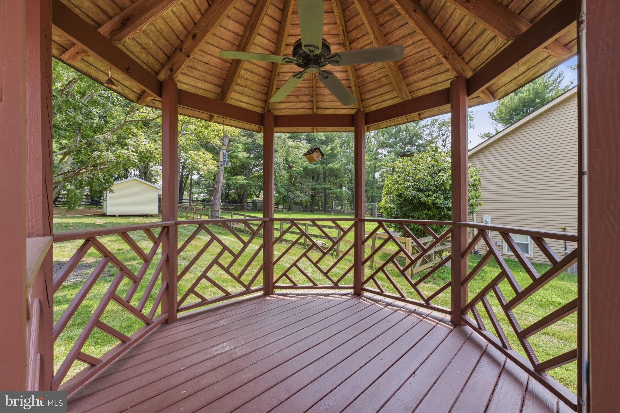HAMILTON ACRES - Residential