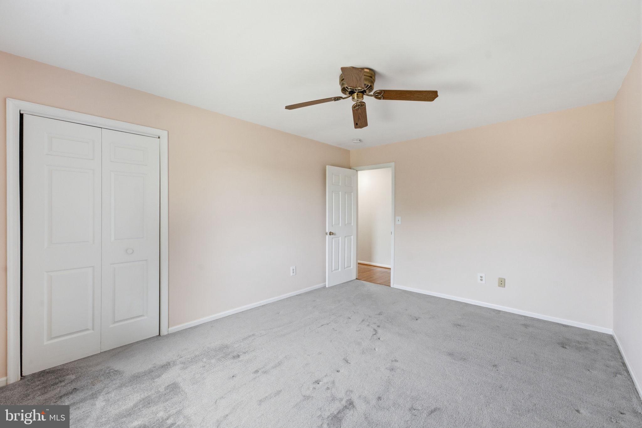 HAMILTON ACRES - Residential