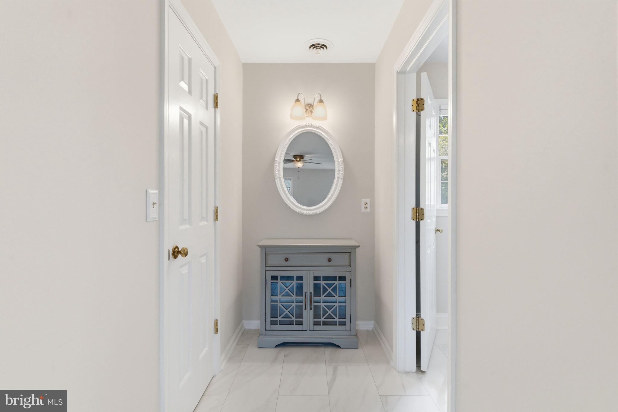 HAMILTON ACRES - Residential