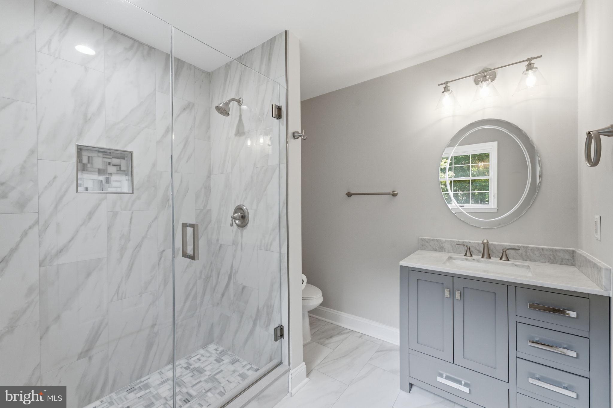 HAMILTON ACRES - Residential