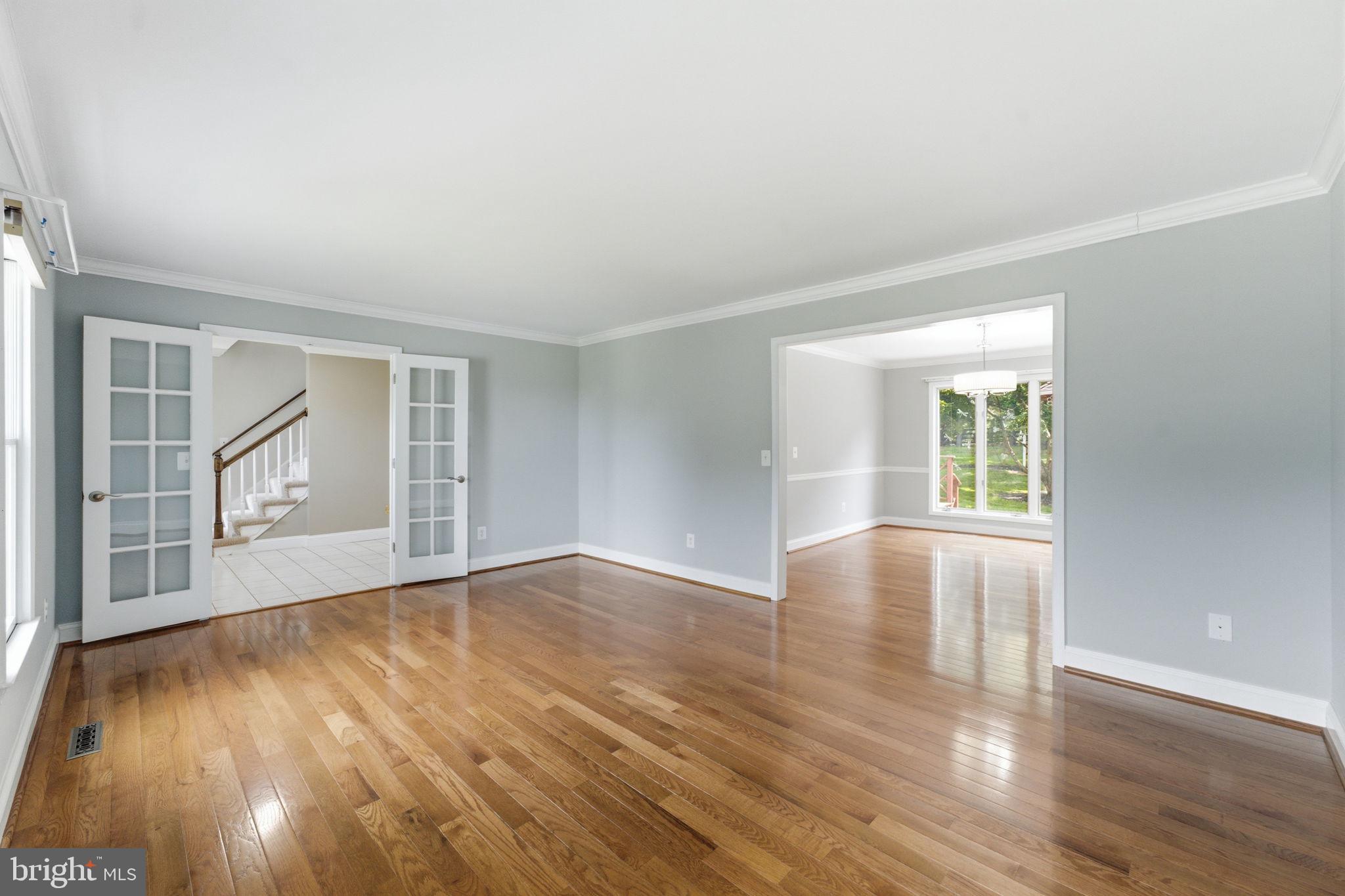 HAMILTON ACRES - Residential