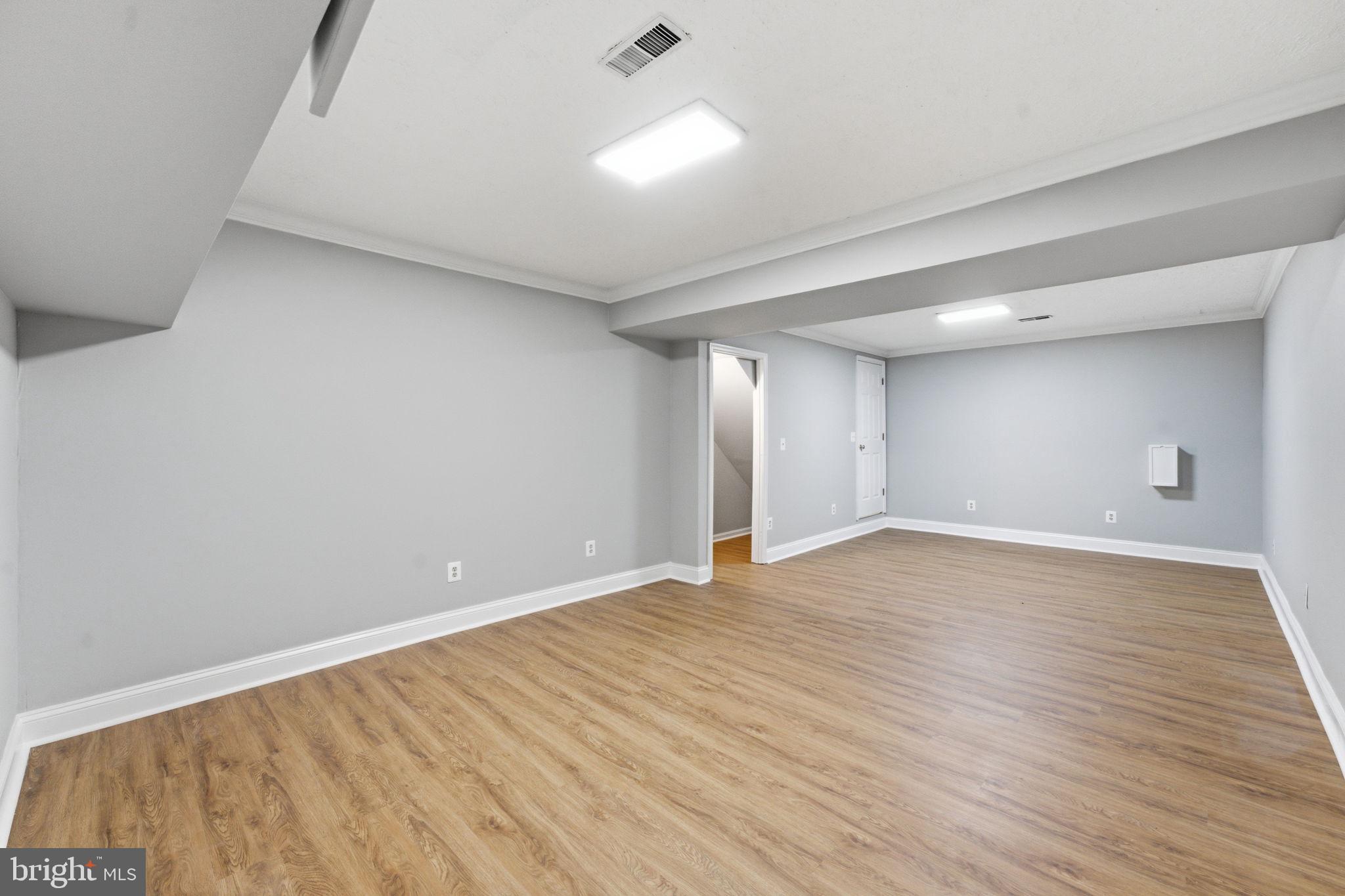 HAMILTON ACRES - Residential