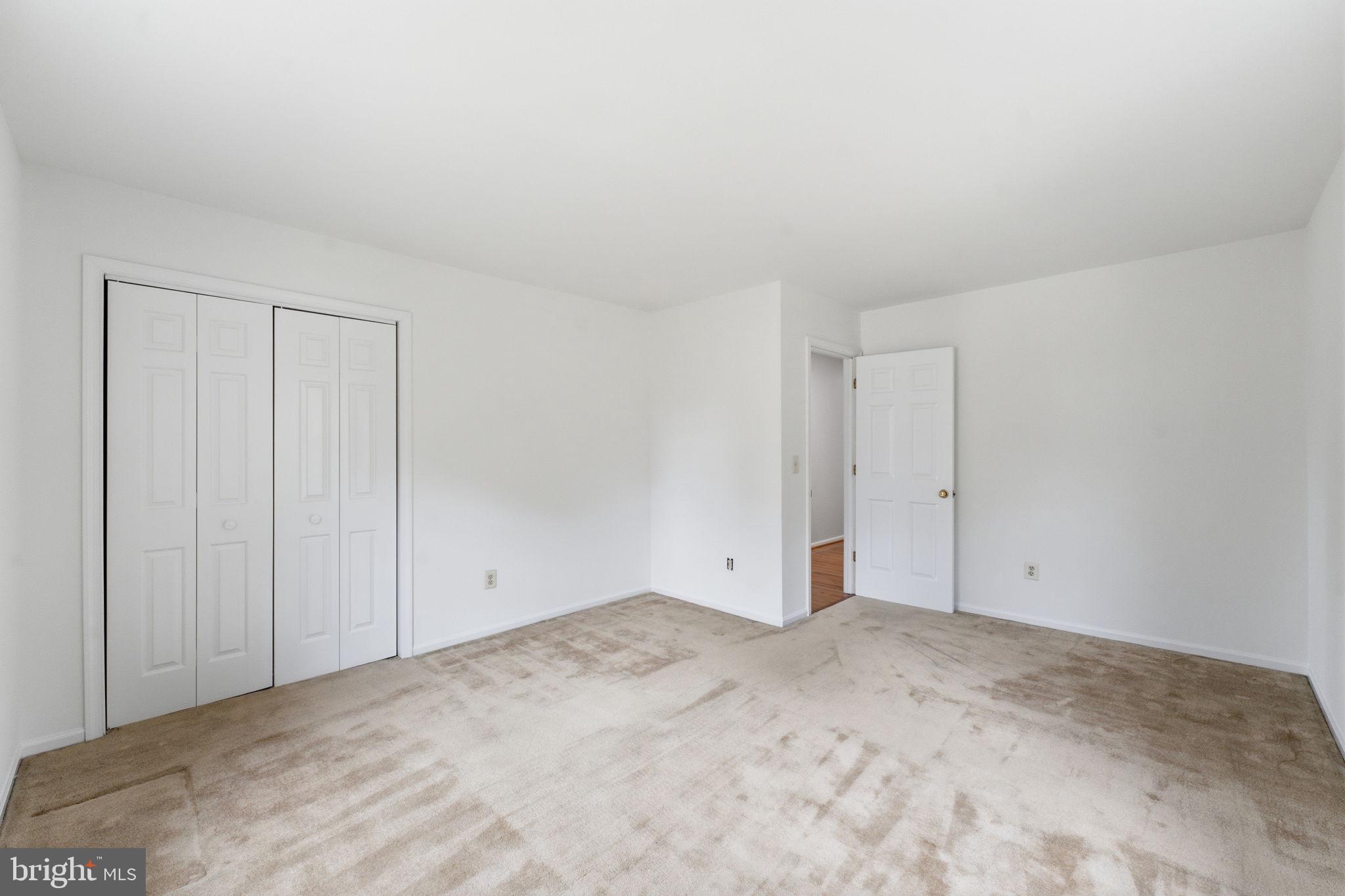 HAMILTON ACRES - Residential