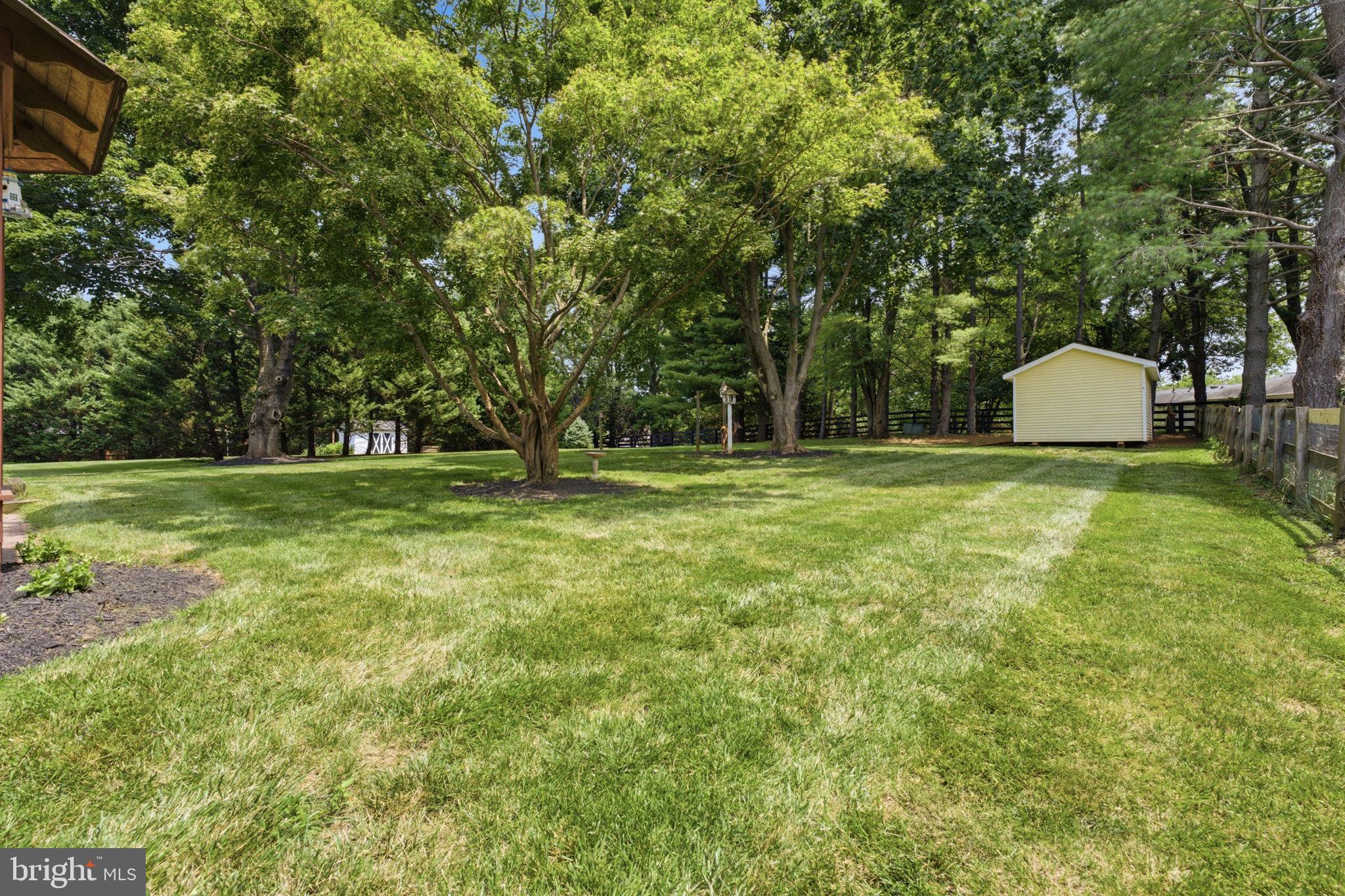 HAMILTON ACRES - Residential