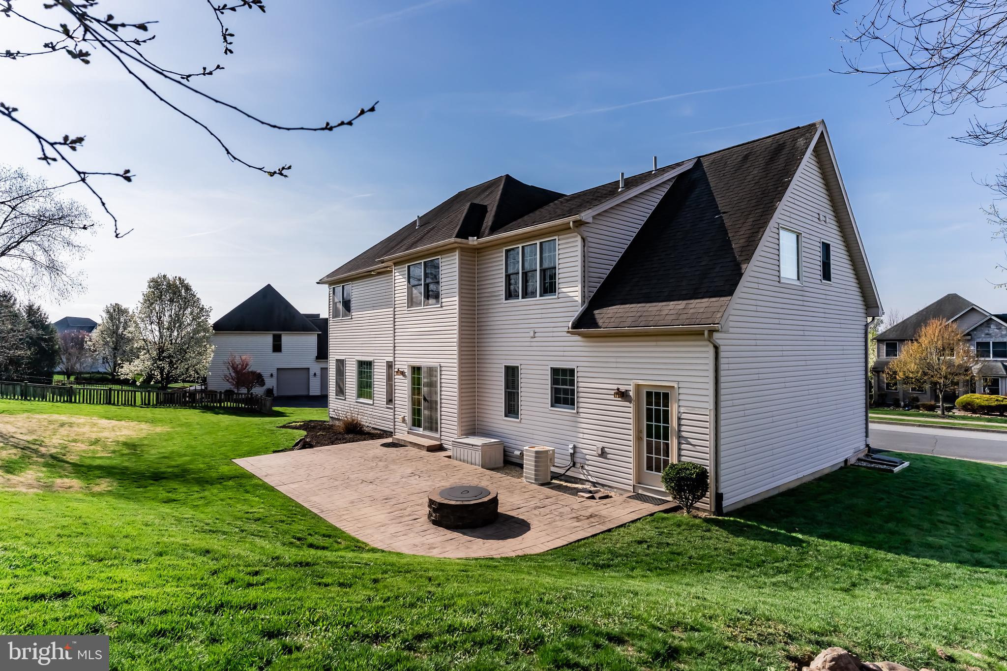 MEADOWBROOK FARMS - Residential