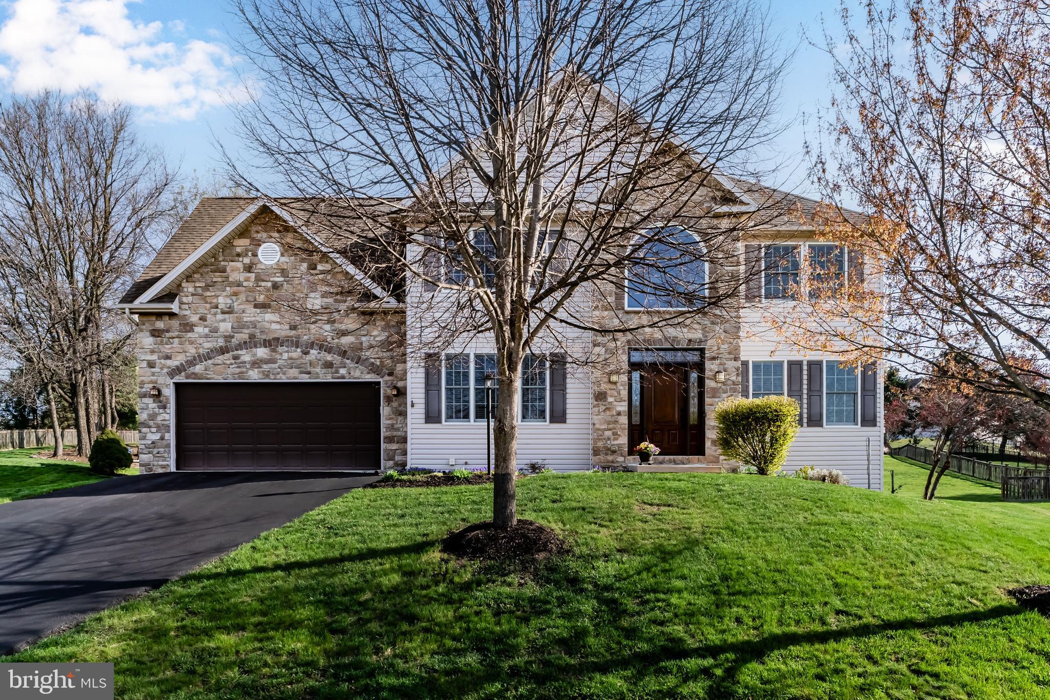 MEADOWBROOK FARMS - Residential
