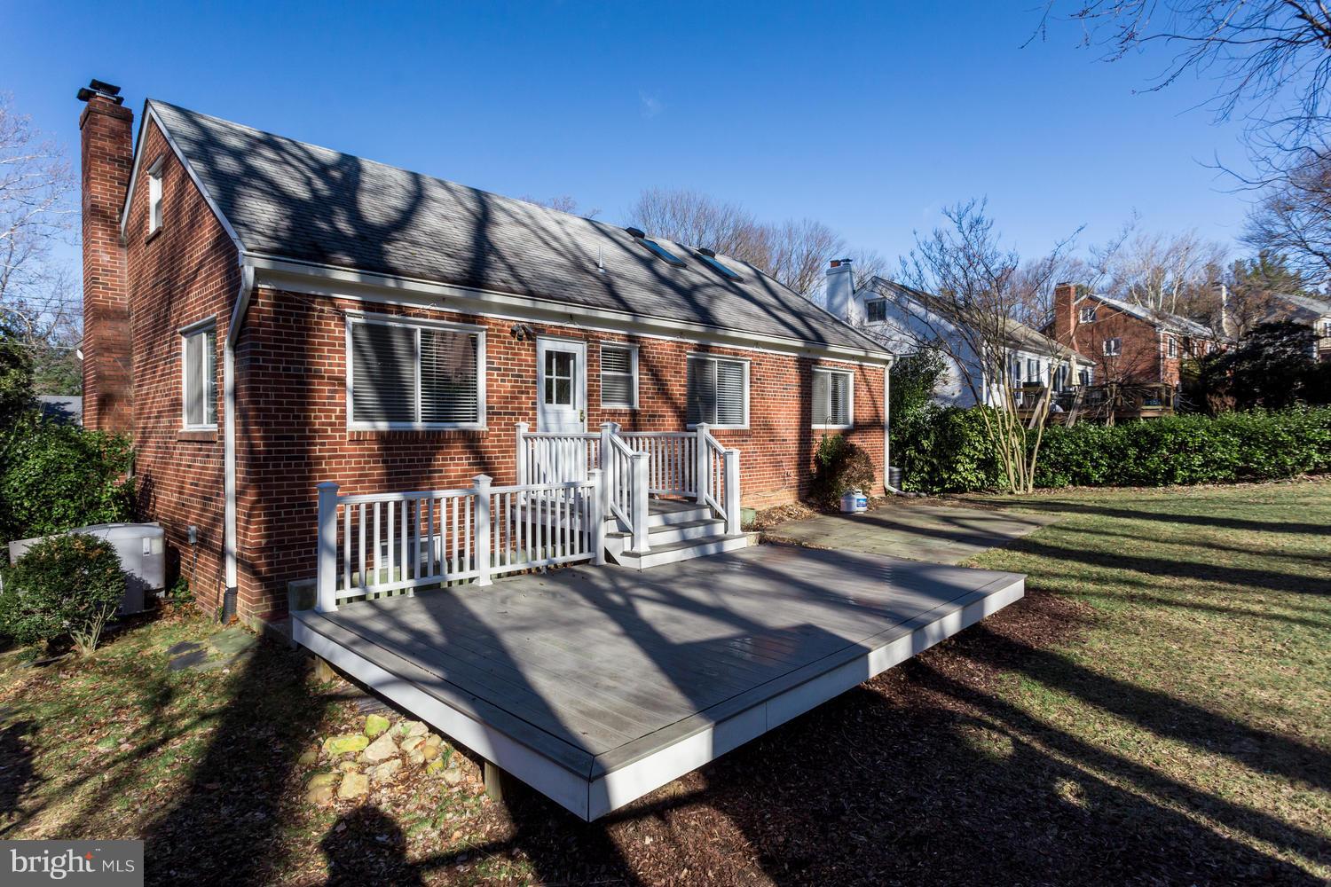 SLEEPY HOLLOW MANOR - Residential