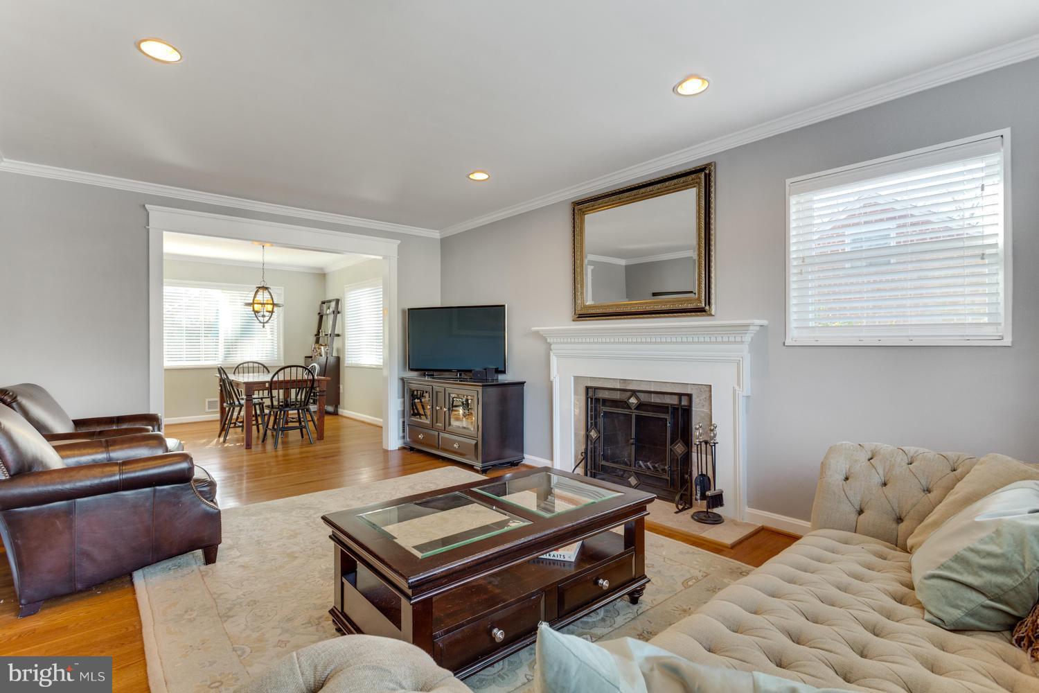 SLEEPY HOLLOW MANOR - Residential