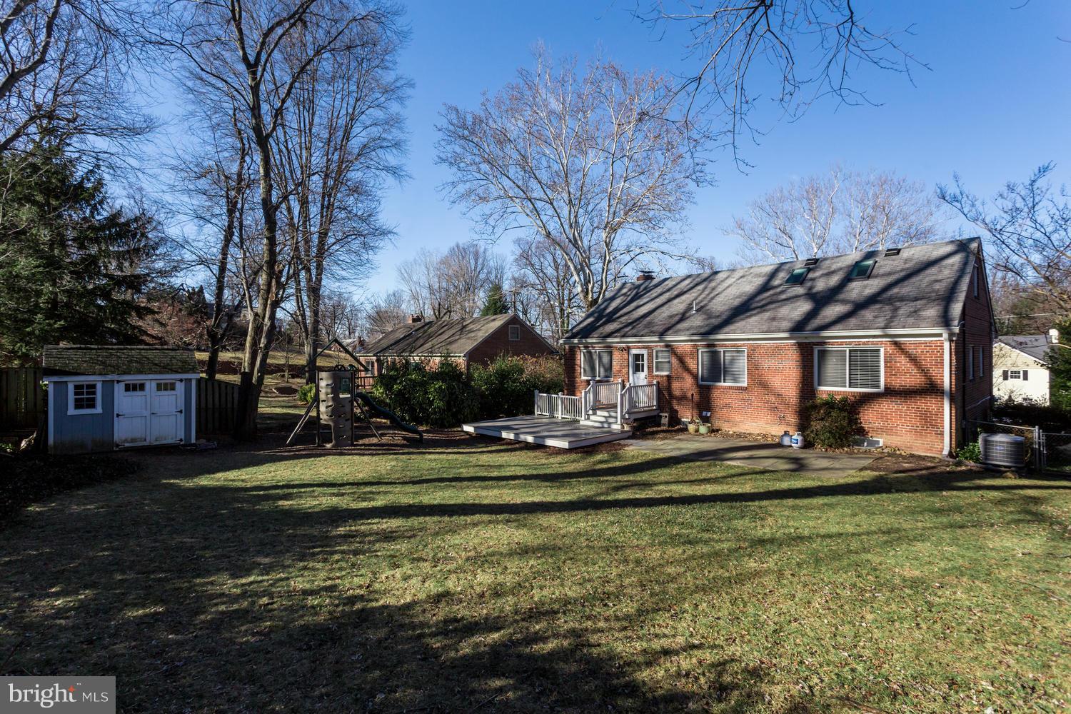 SLEEPY HOLLOW MANOR - Residential