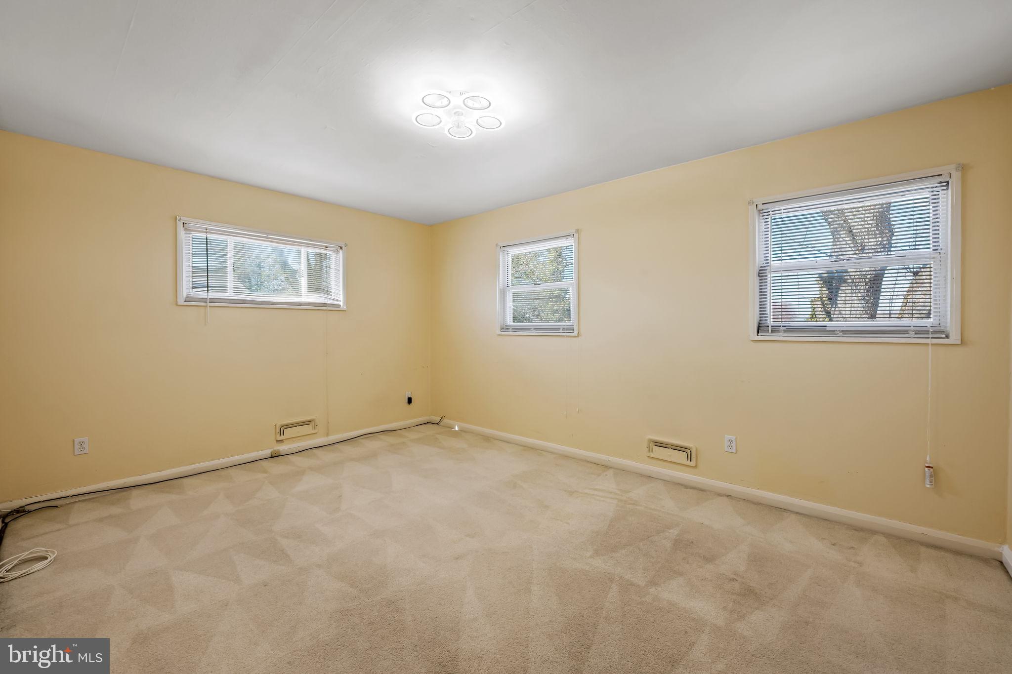 WESTVIEW PARK - Residential