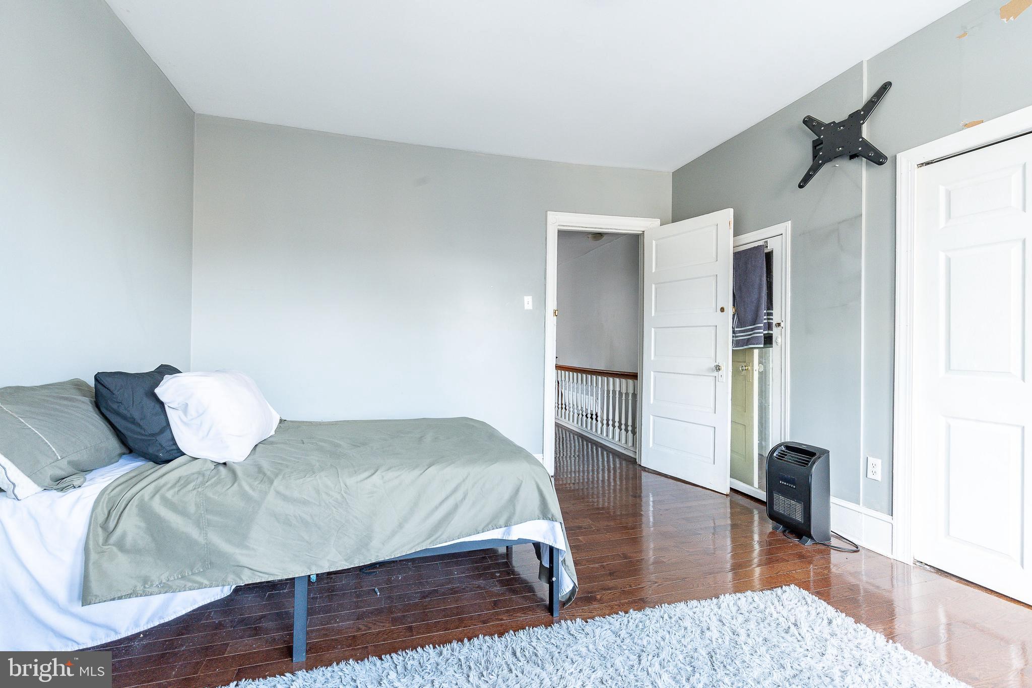 WEST PHILADELPHIA - Residential Income