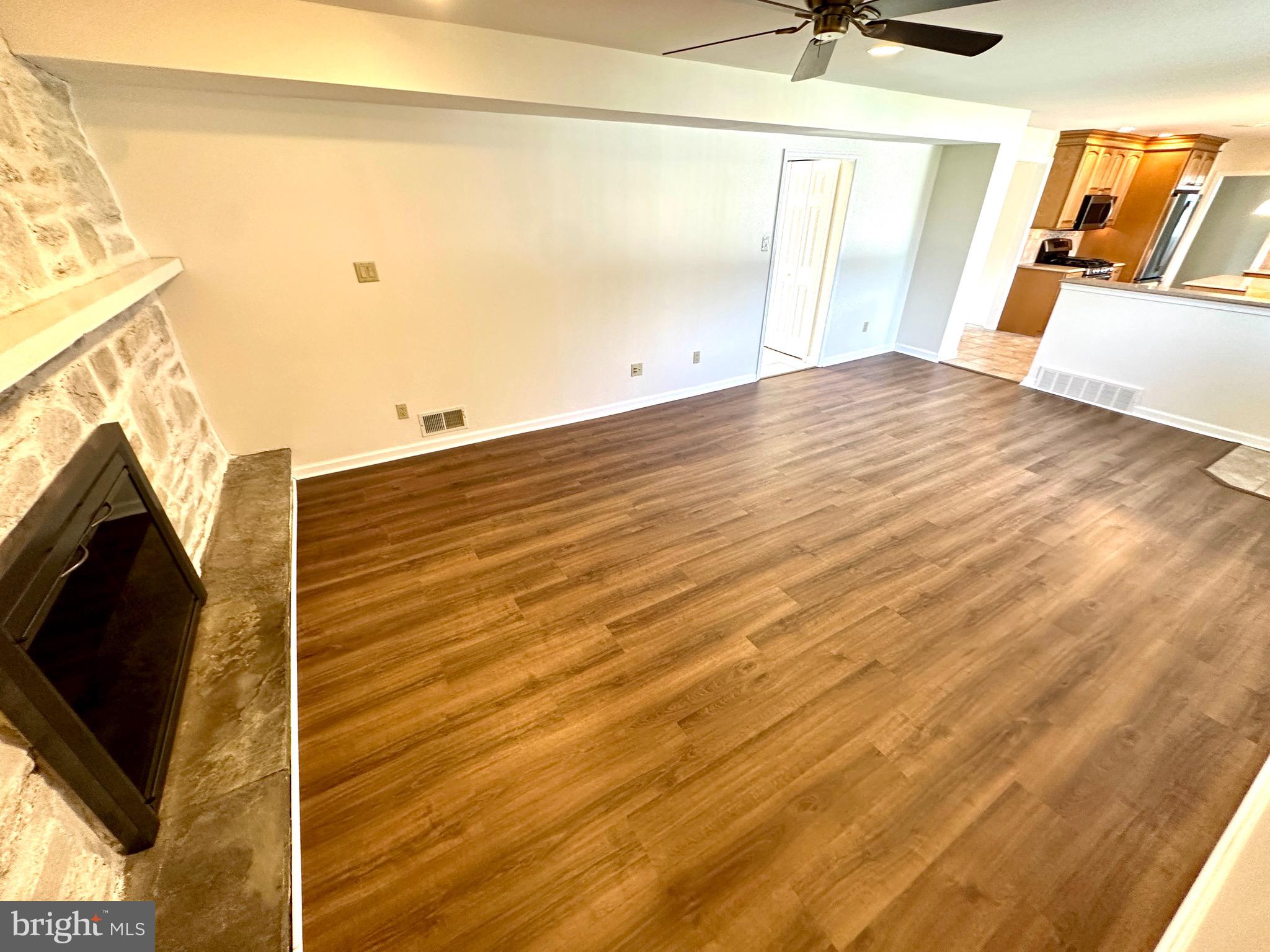 BRIAR HILL FARMS - Residential
