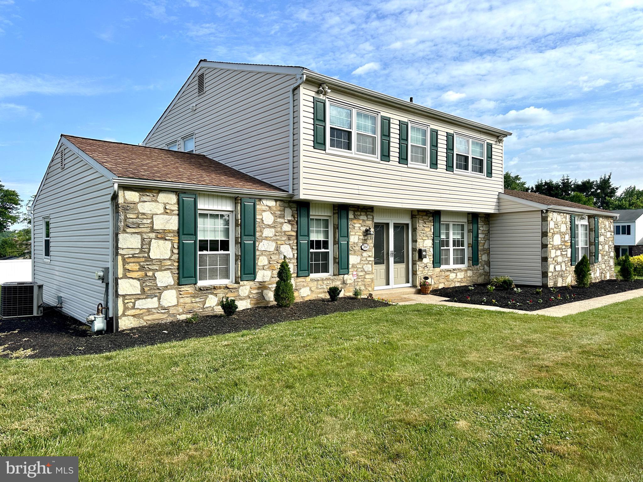 BRIAR HILL FARMS - Residential