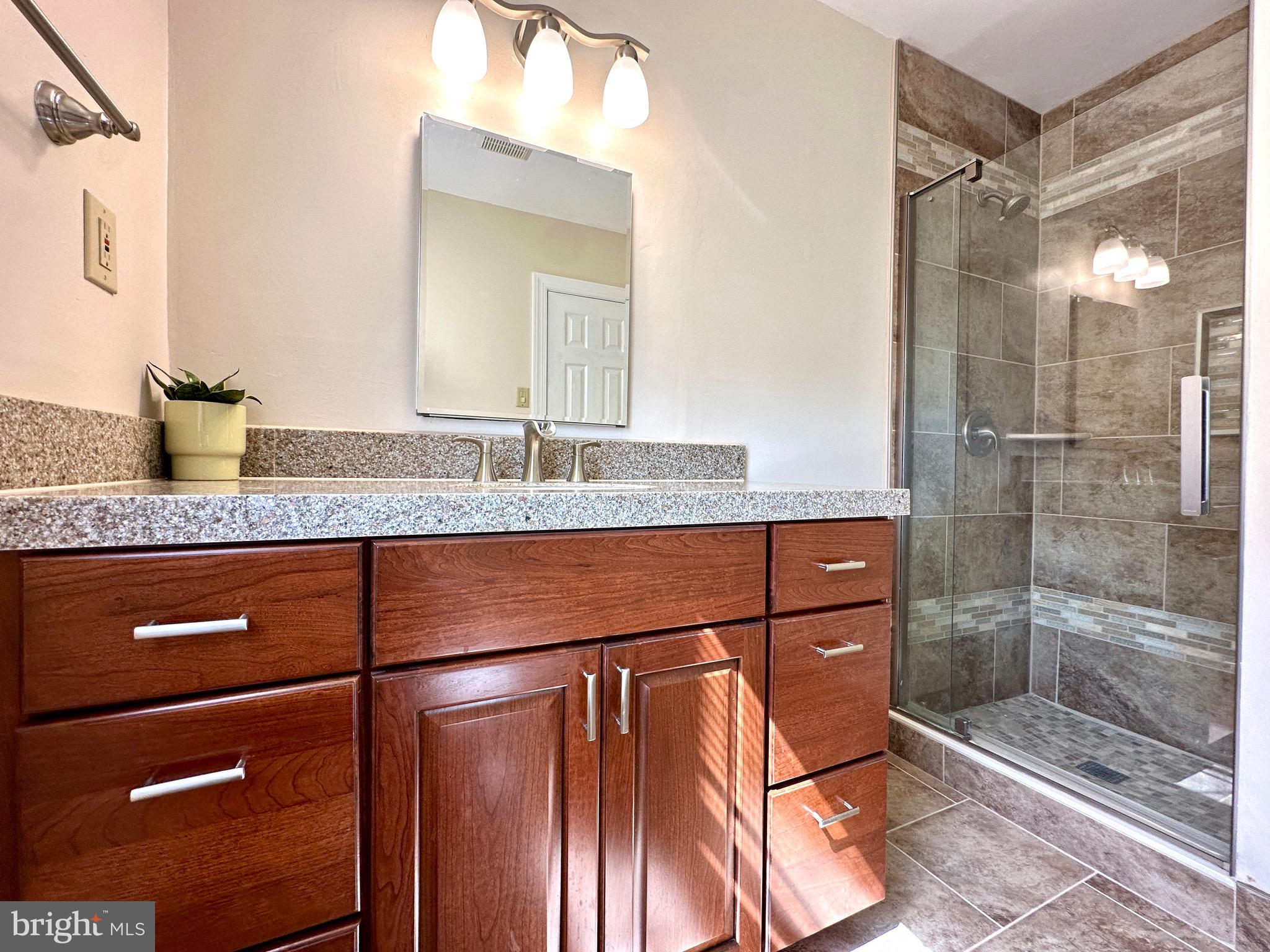 BRIAR HILL FARMS - Residential