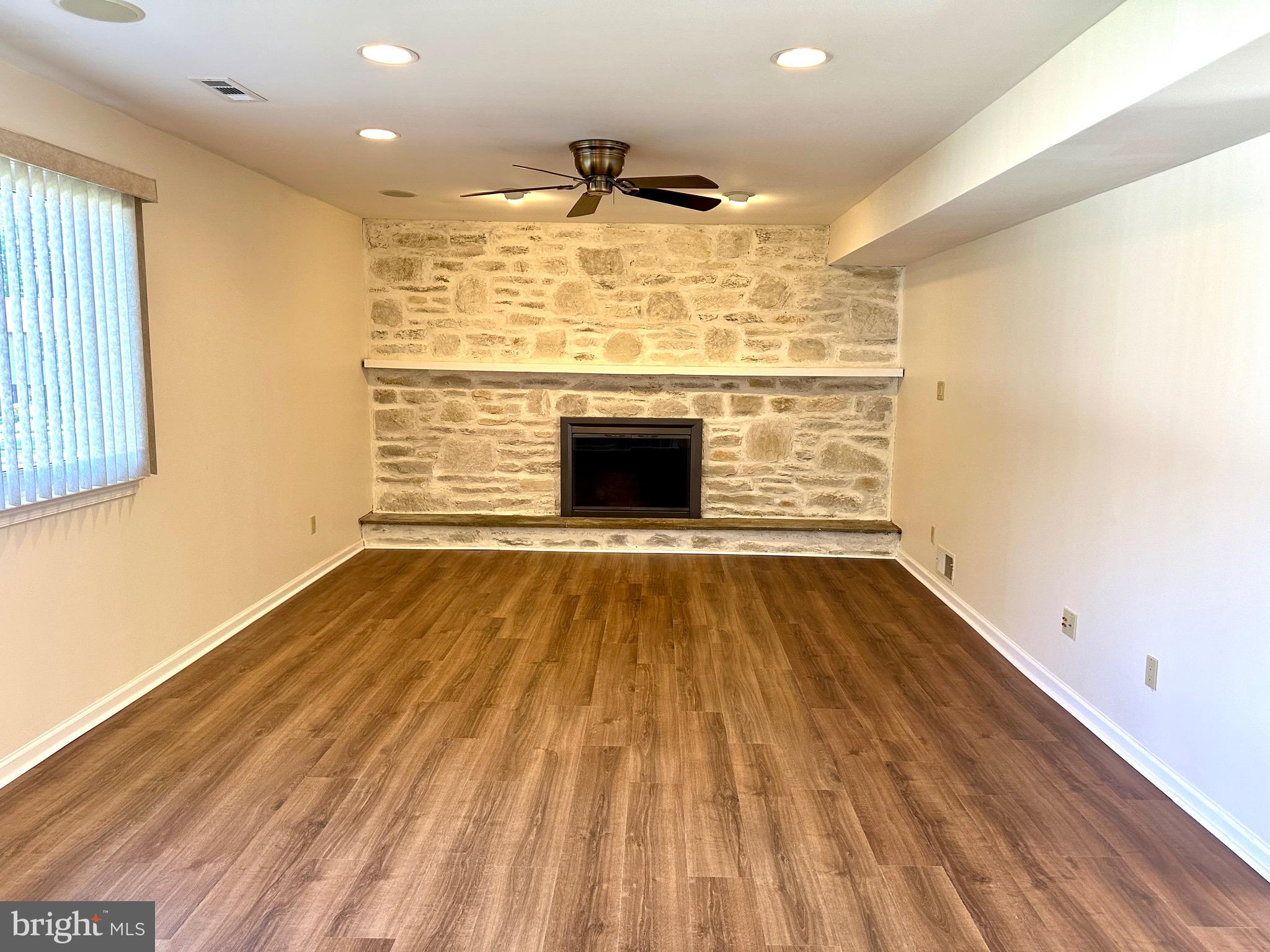 BRIAR HILL FARMS - Residential