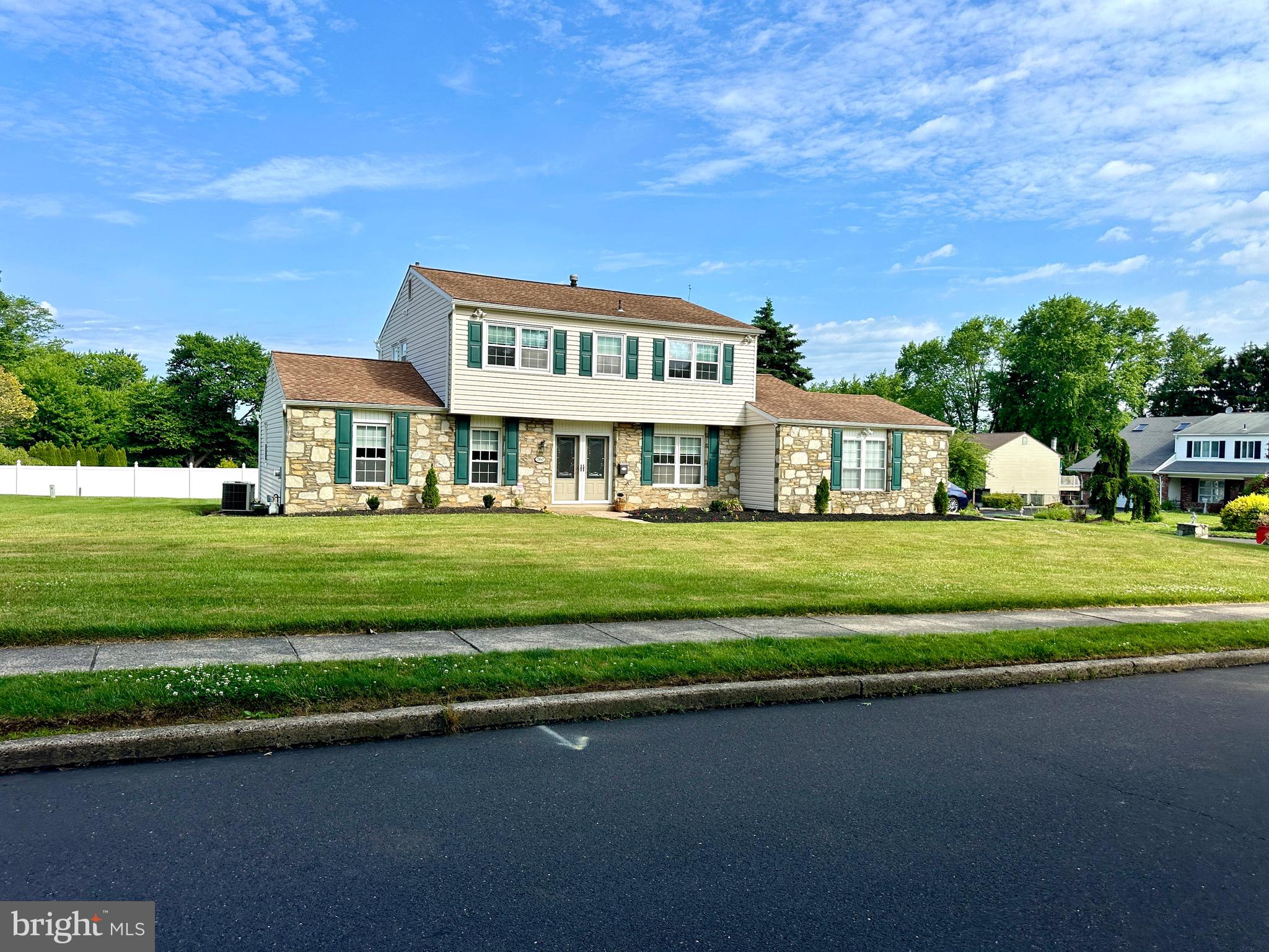 BRIAR HILL FARMS - Residential