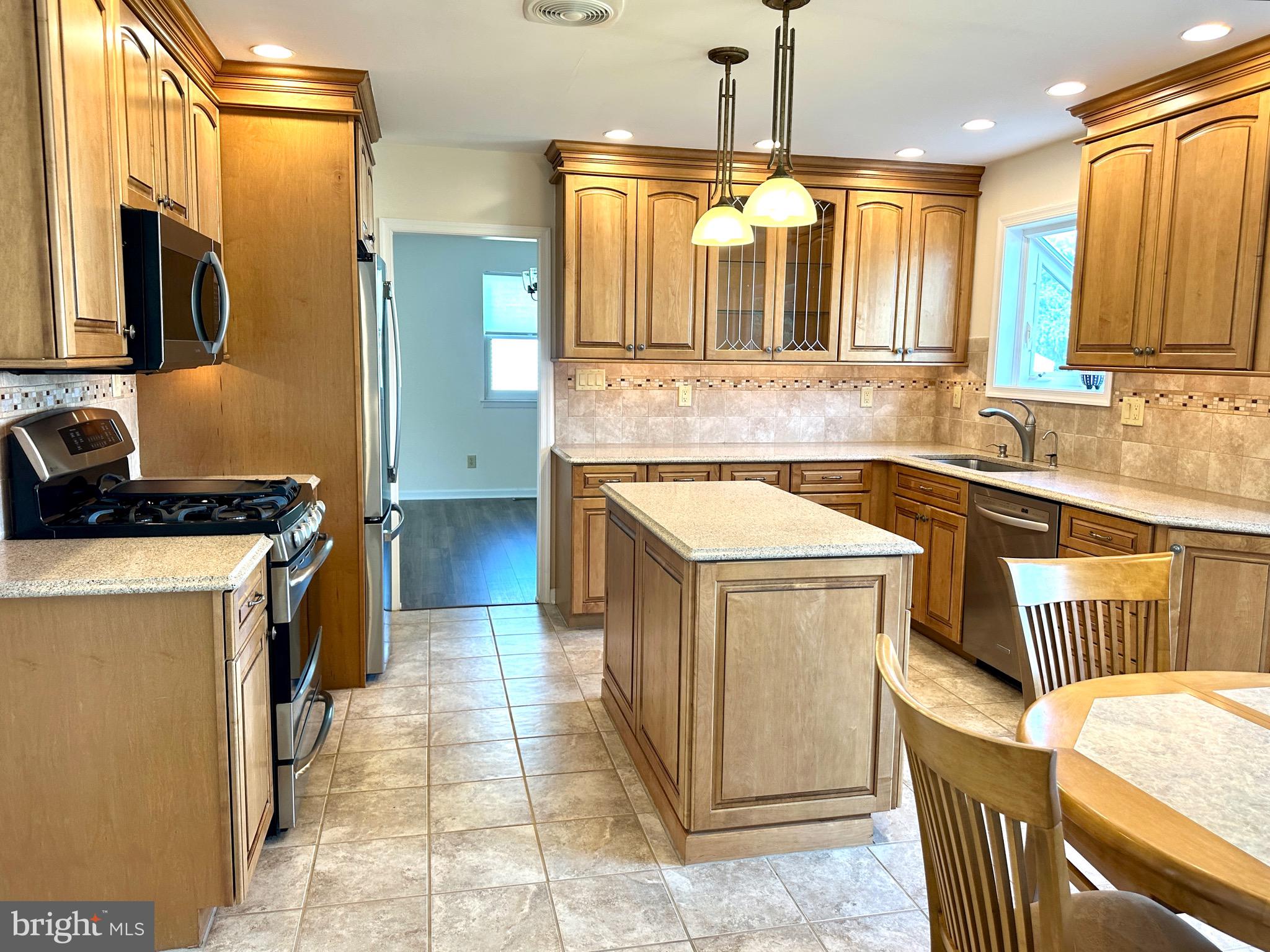 BRIAR HILL FARMS - Residential