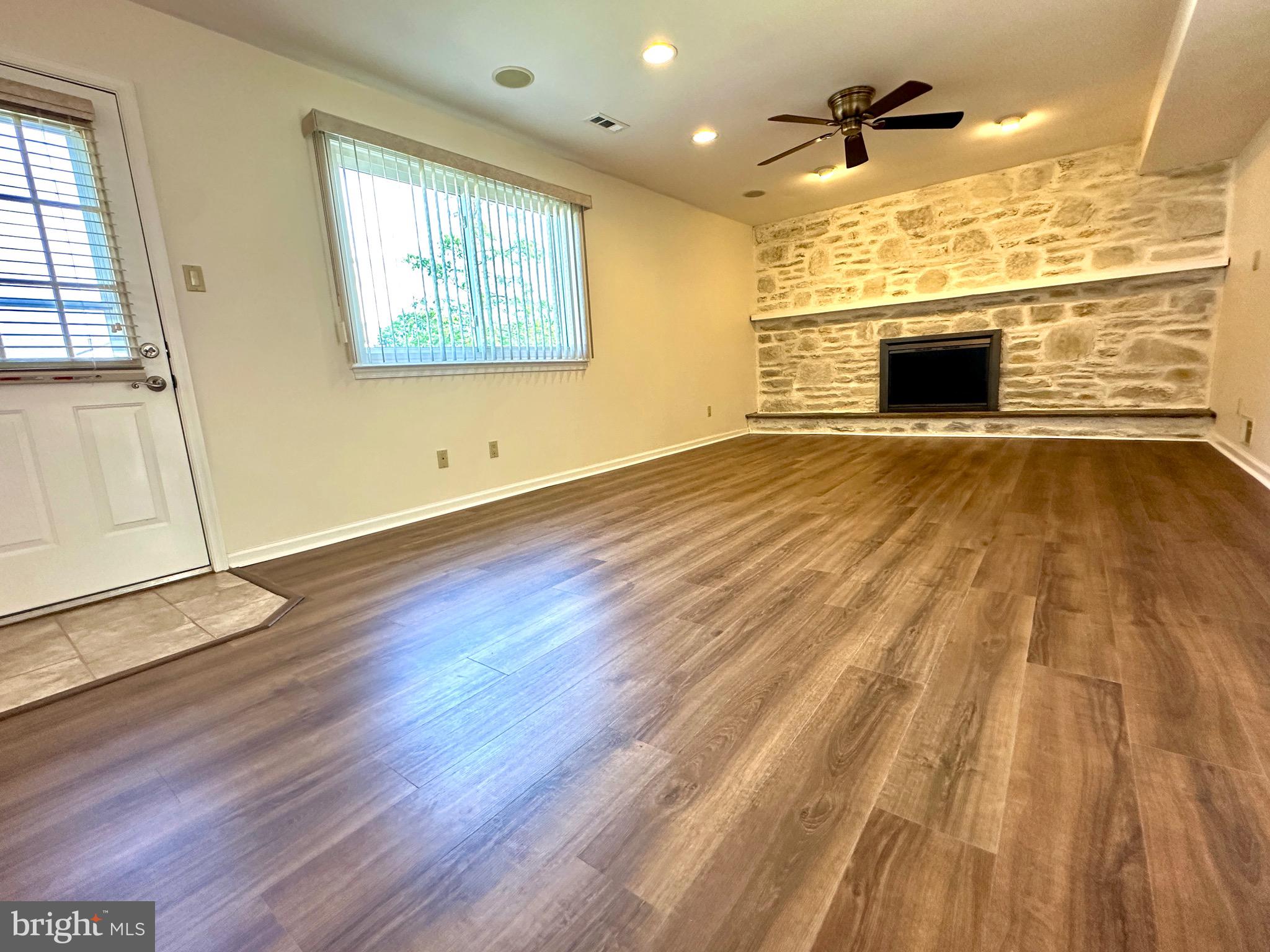 BRIAR HILL FARMS - Residential
